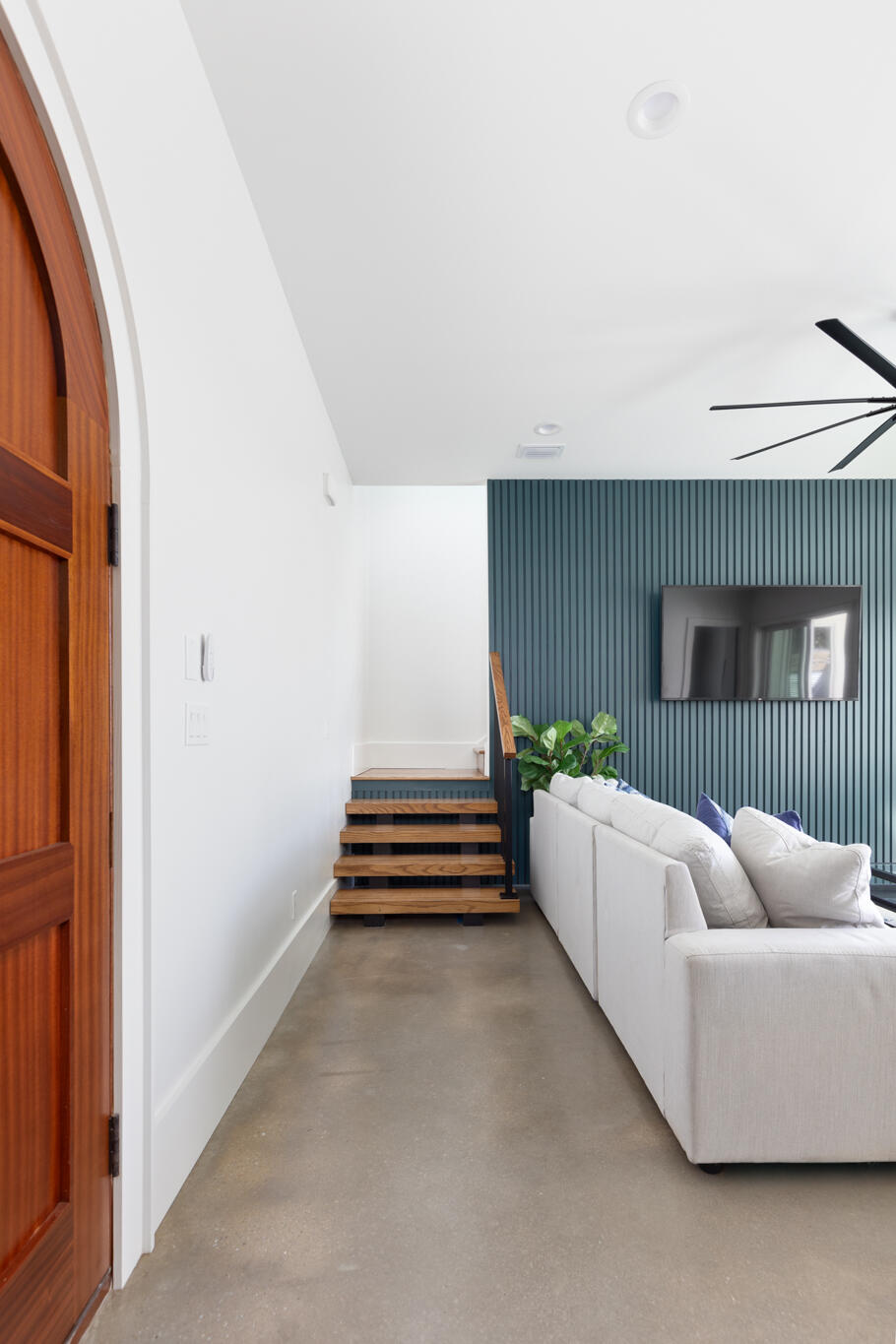 LAGUNA BEACH - Residential