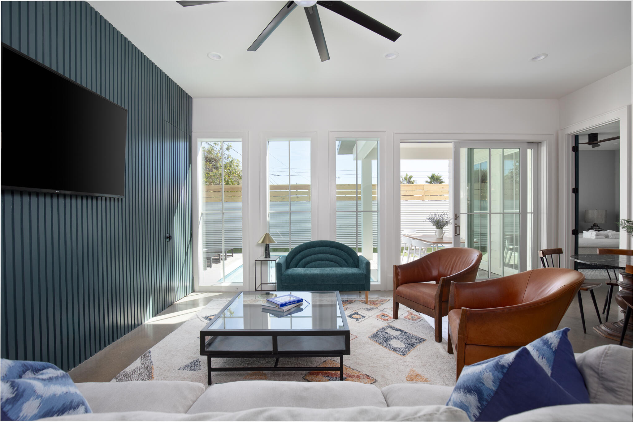 LAGUNA BEACH - Residential