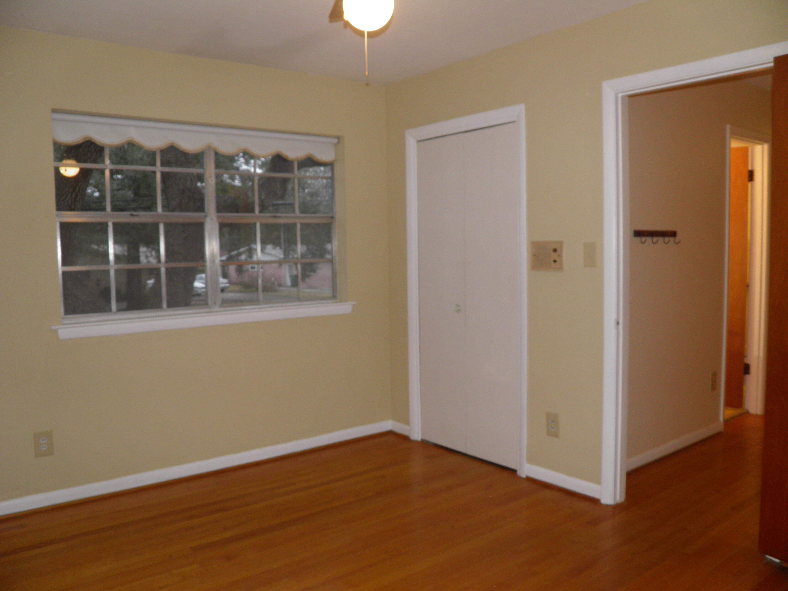 COLONY ESTATES - Residential Lease