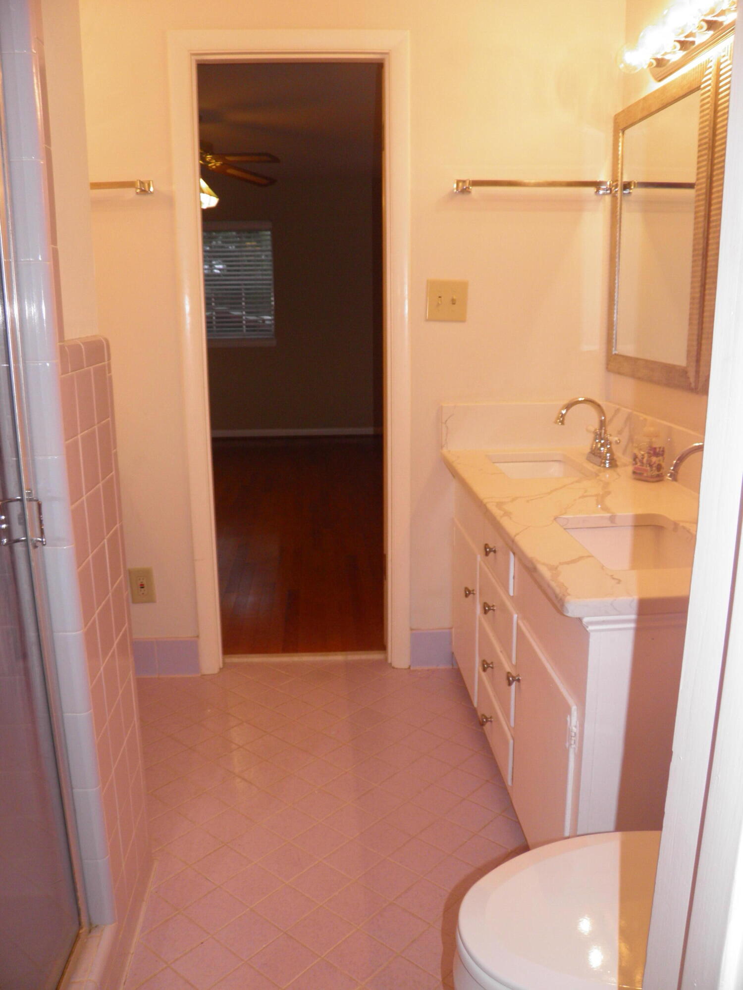 COLONY ESTATES - Residential Lease