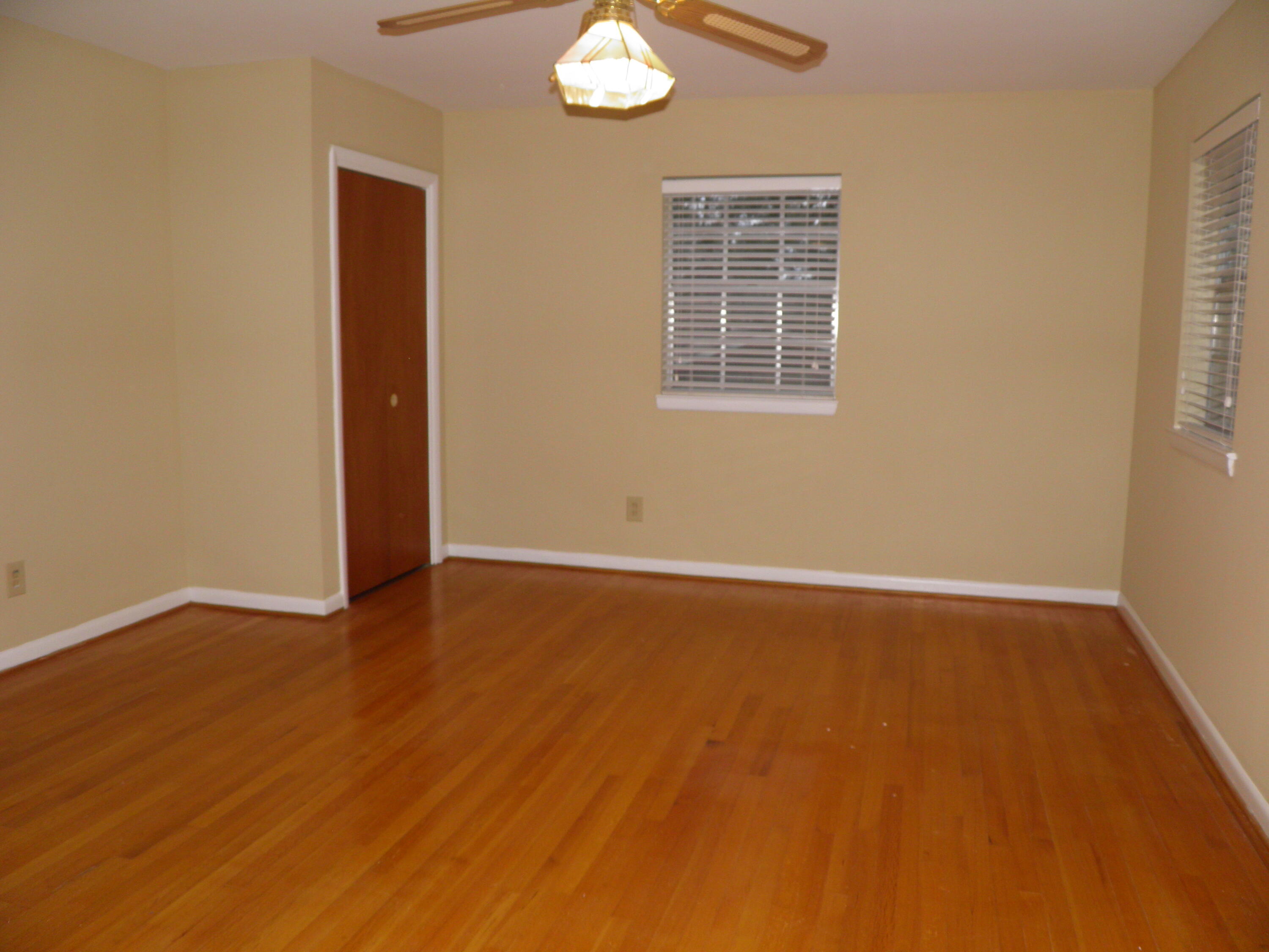 COLONY ESTATES - Residential Lease