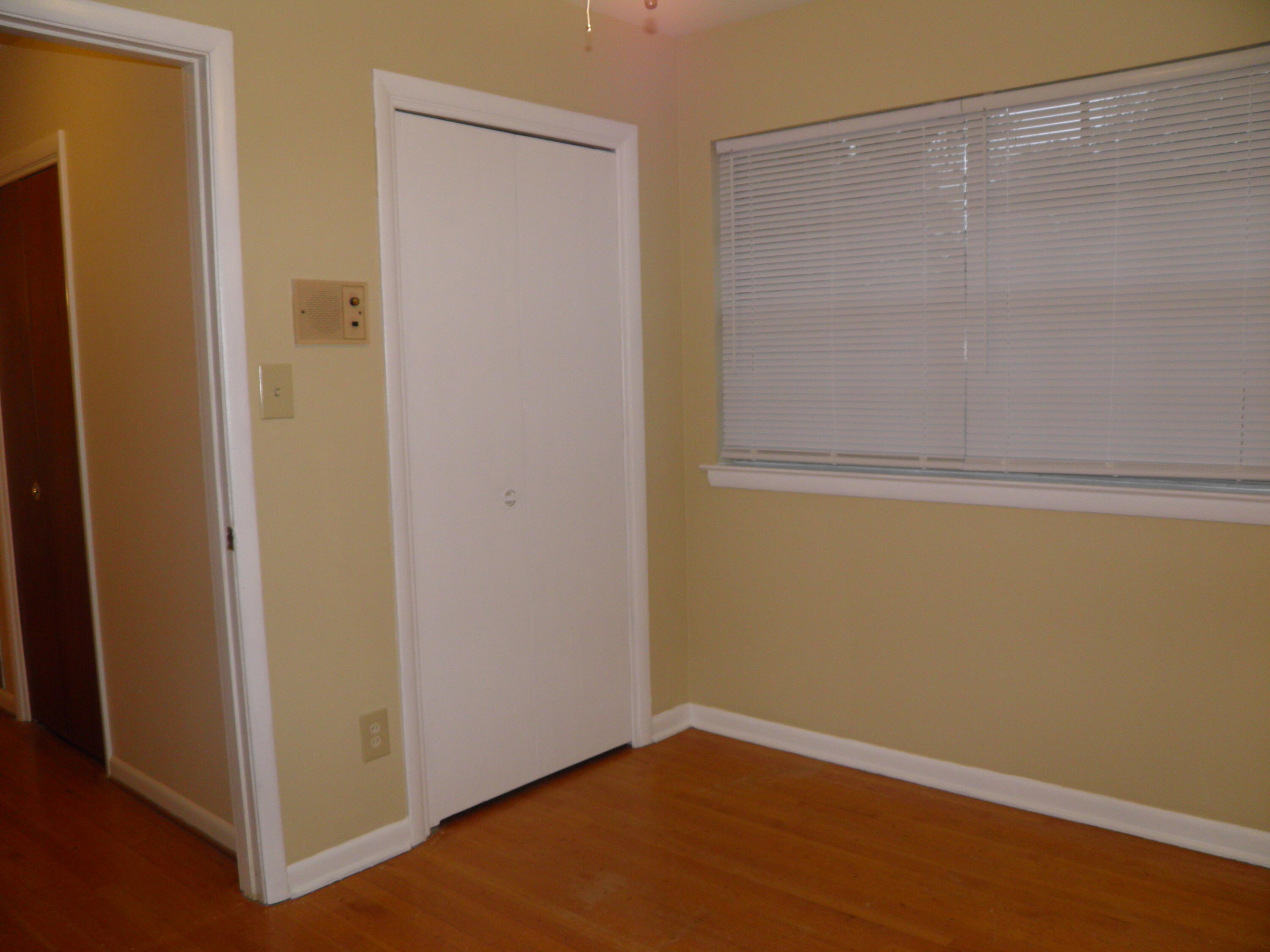 COLONY ESTATES - Residential Lease