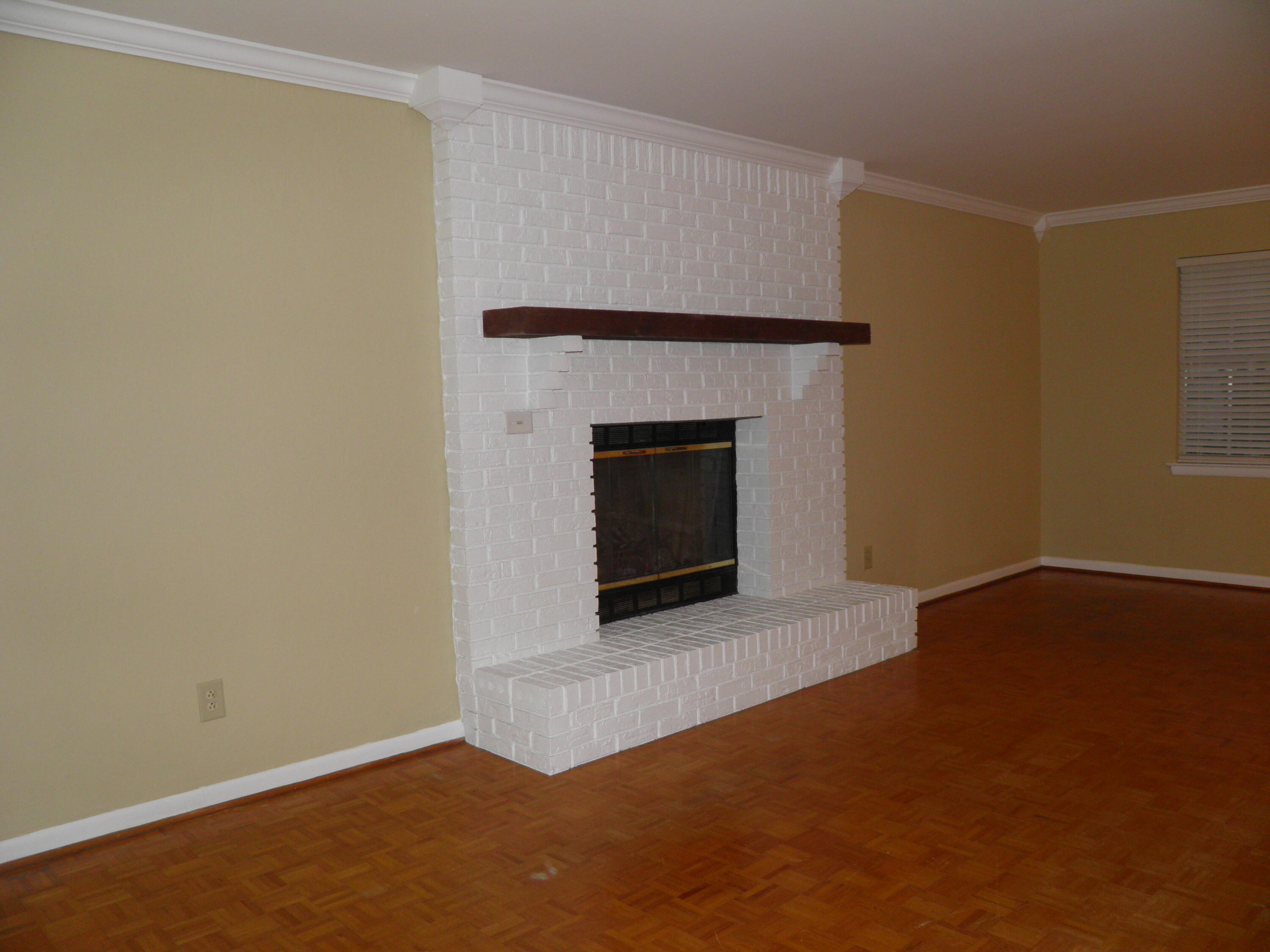 COLONY ESTATES - Residential Lease