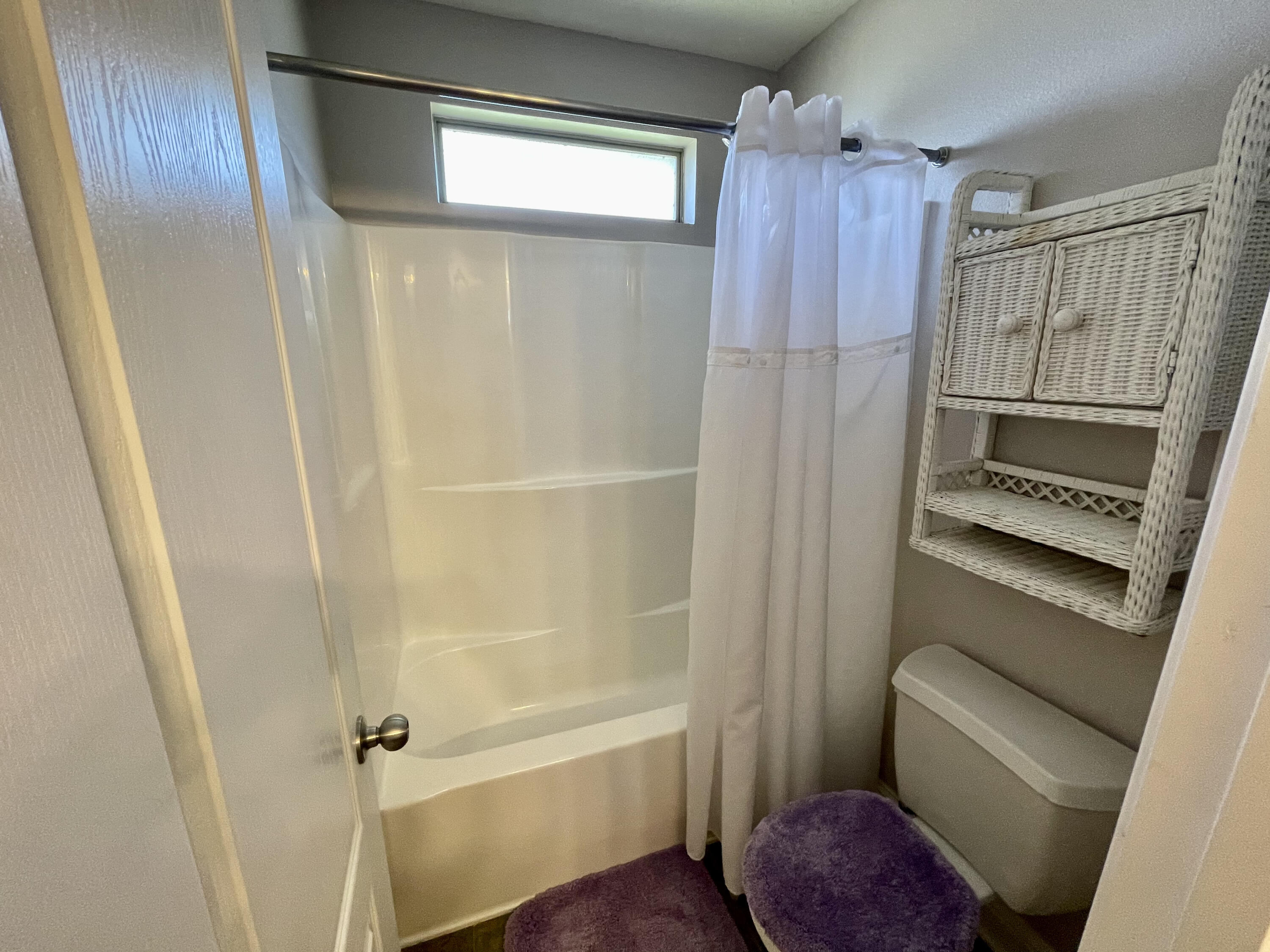 SILVER SPRINGS EST - Residential