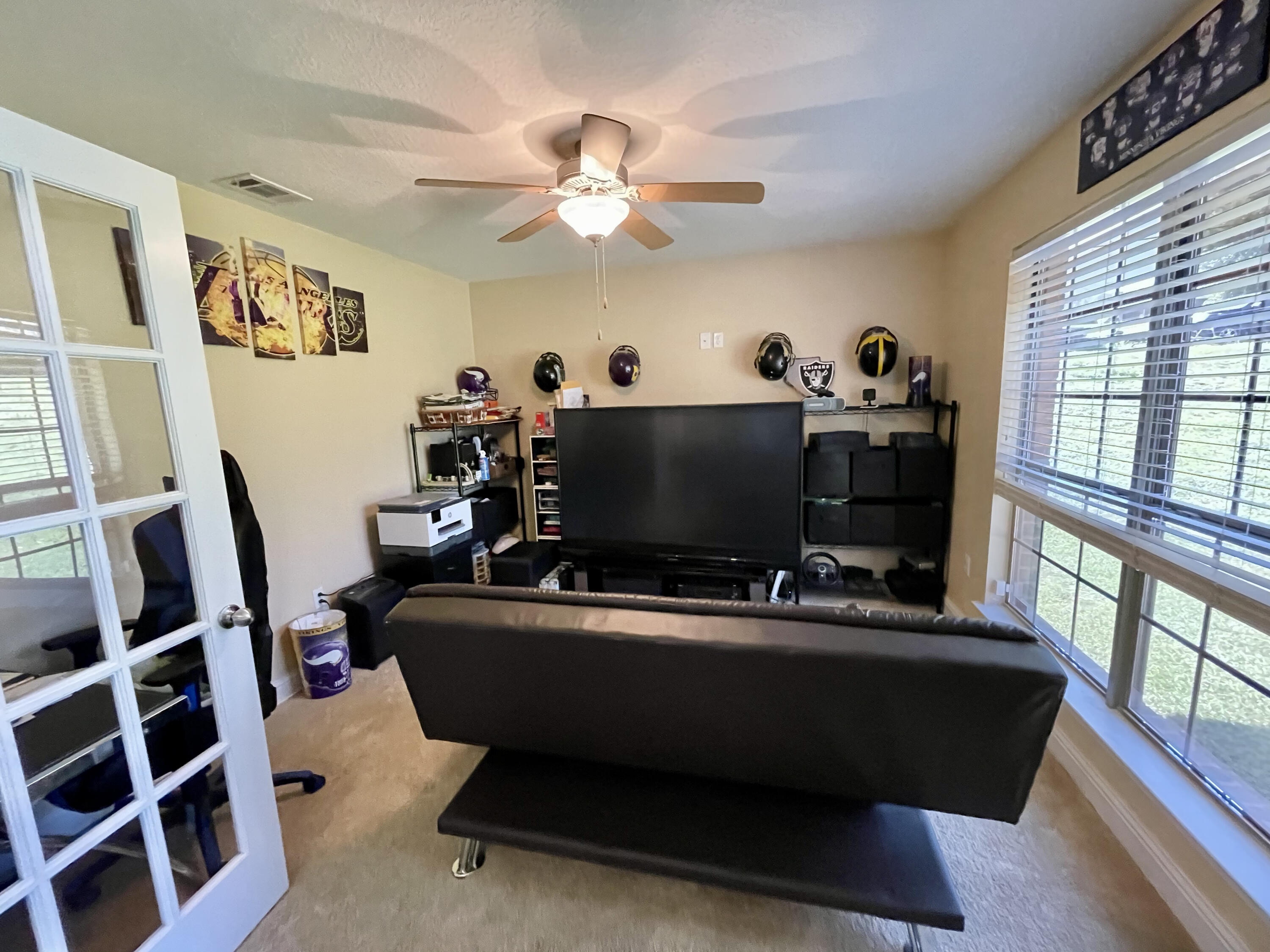 SILVER SPRINGS EST - Residential