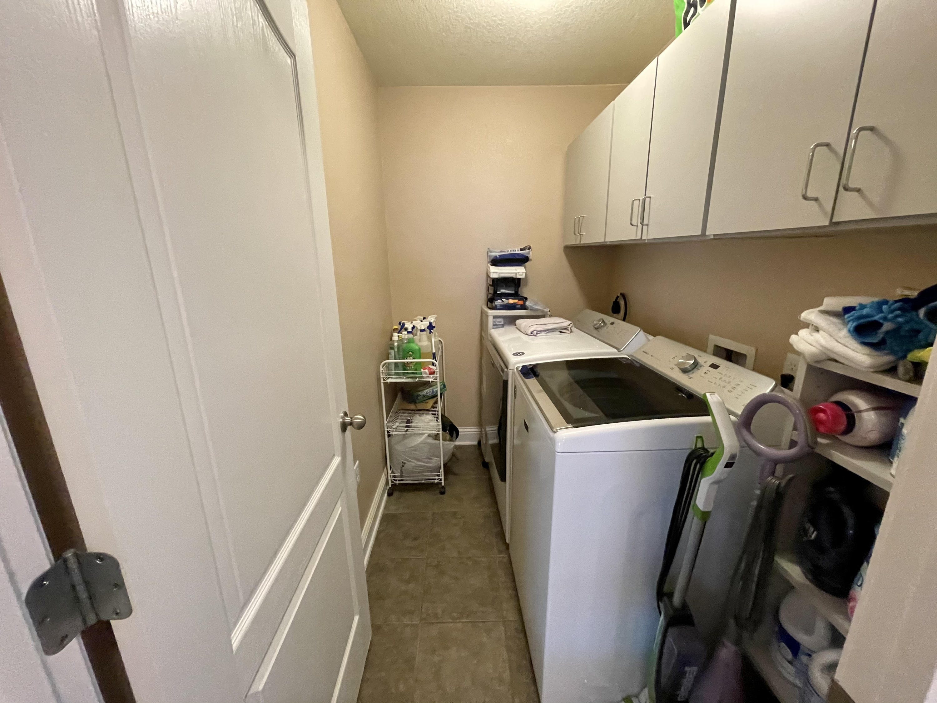 SILVER SPRINGS EST - Residential