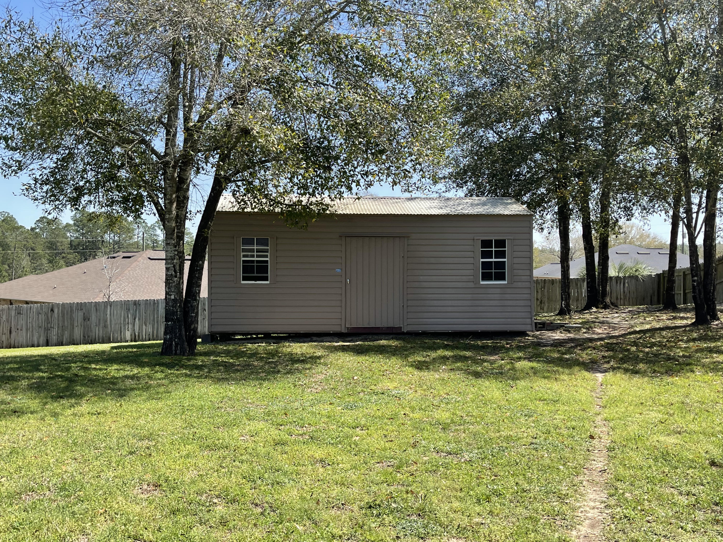 SILVER SPRINGS EST - Residential