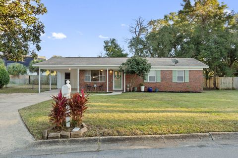 A home in Fort Walton Beach