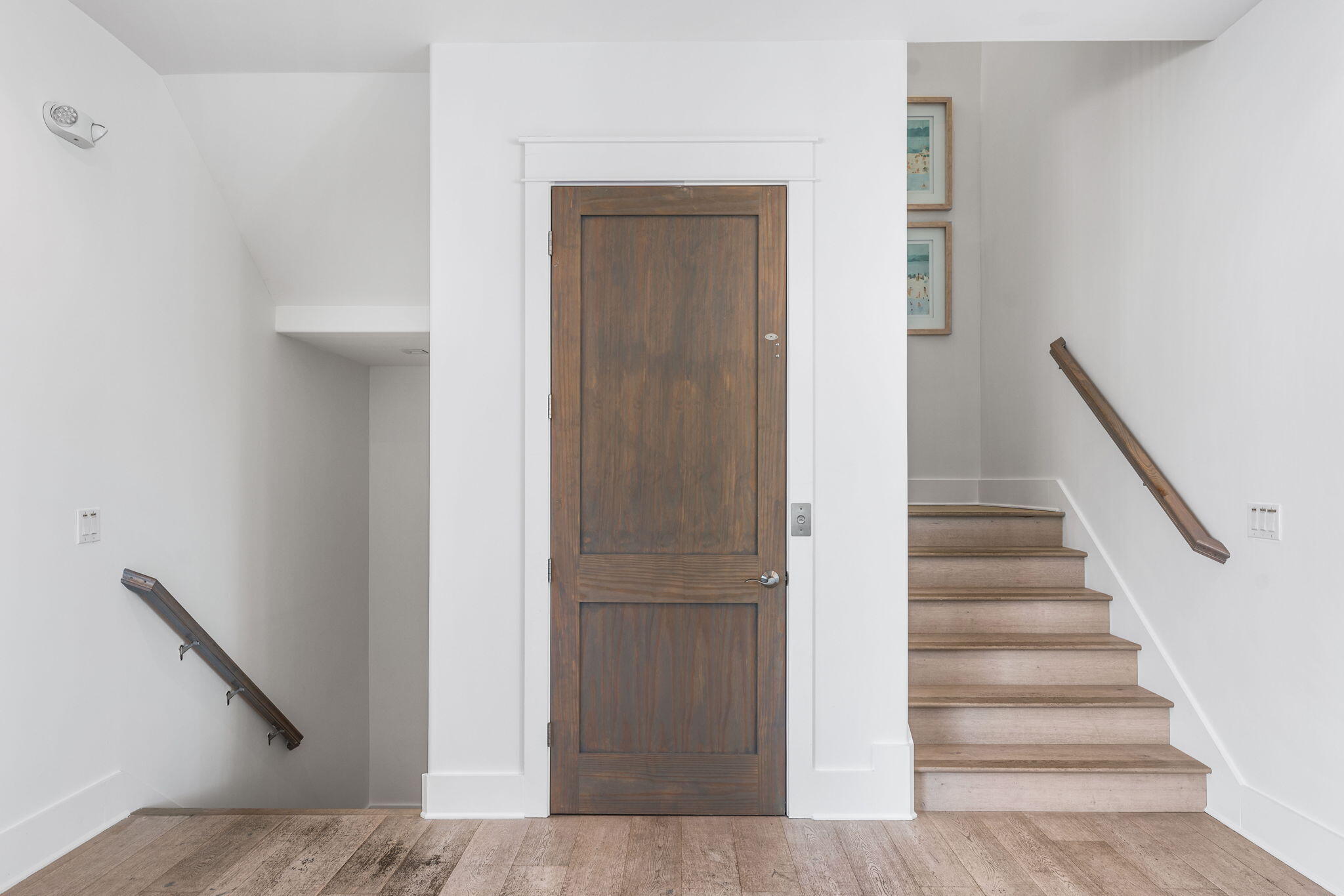 393 County Hwy - Residential