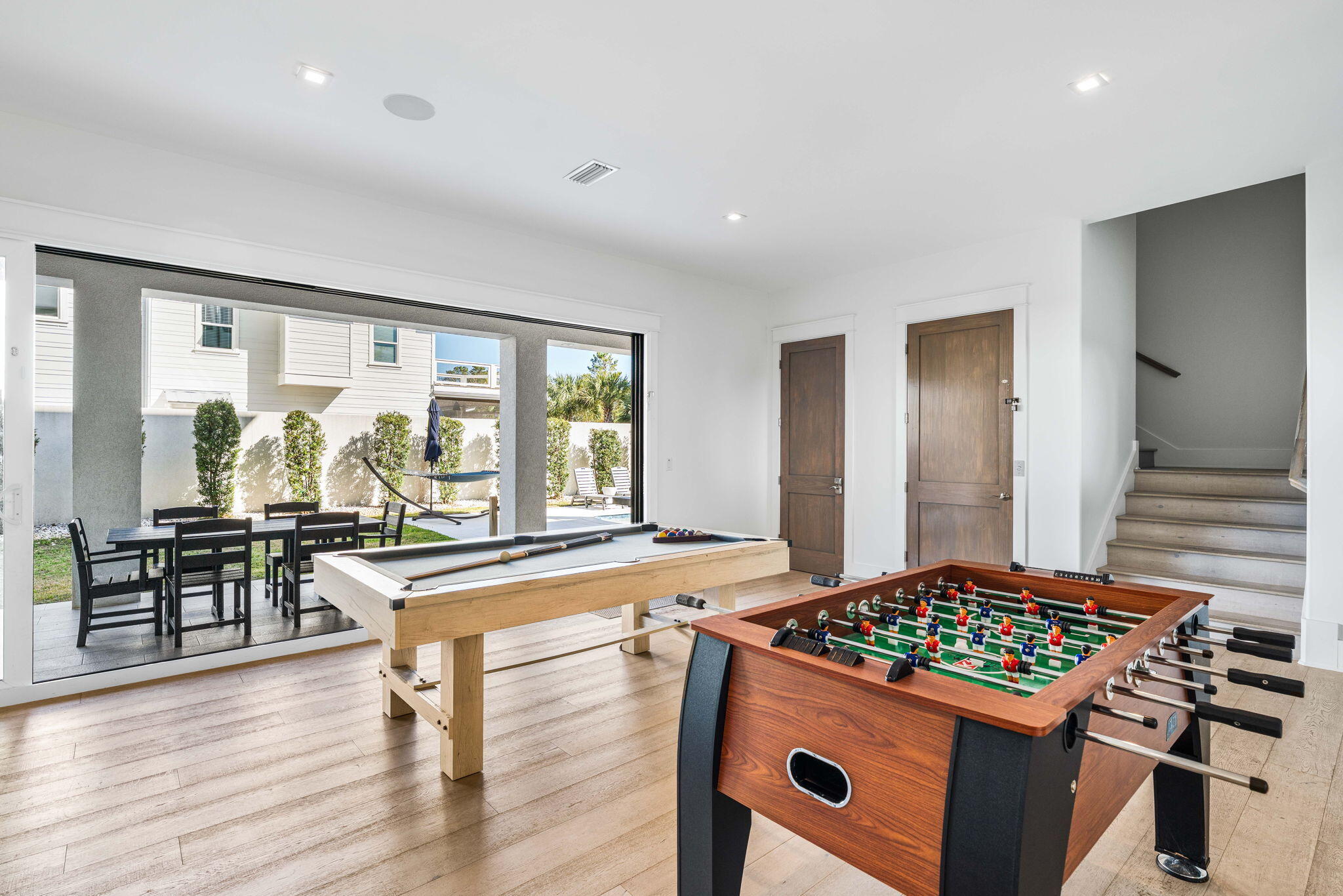 393 County Hwy - Residential