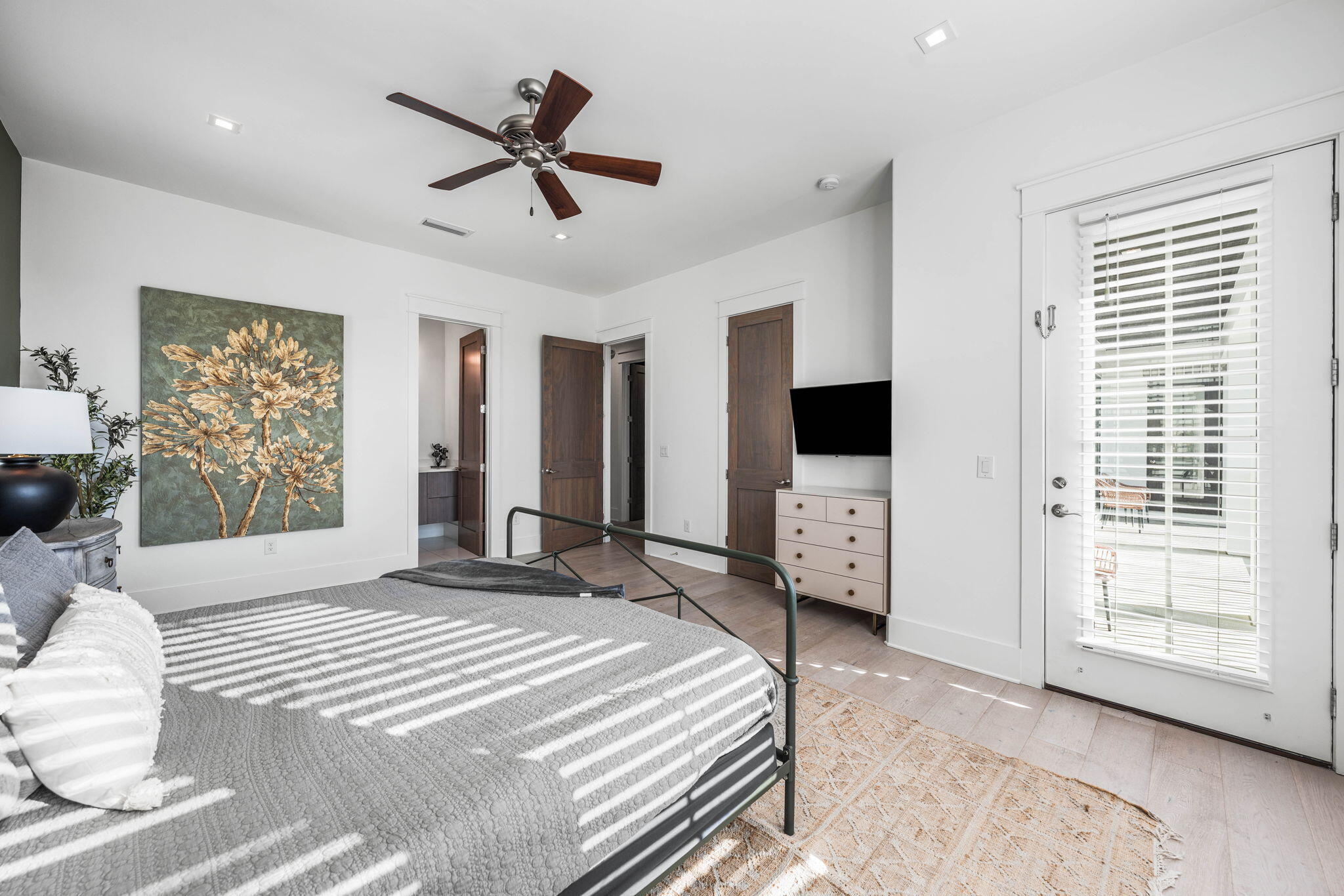 393 County Hwy - Residential