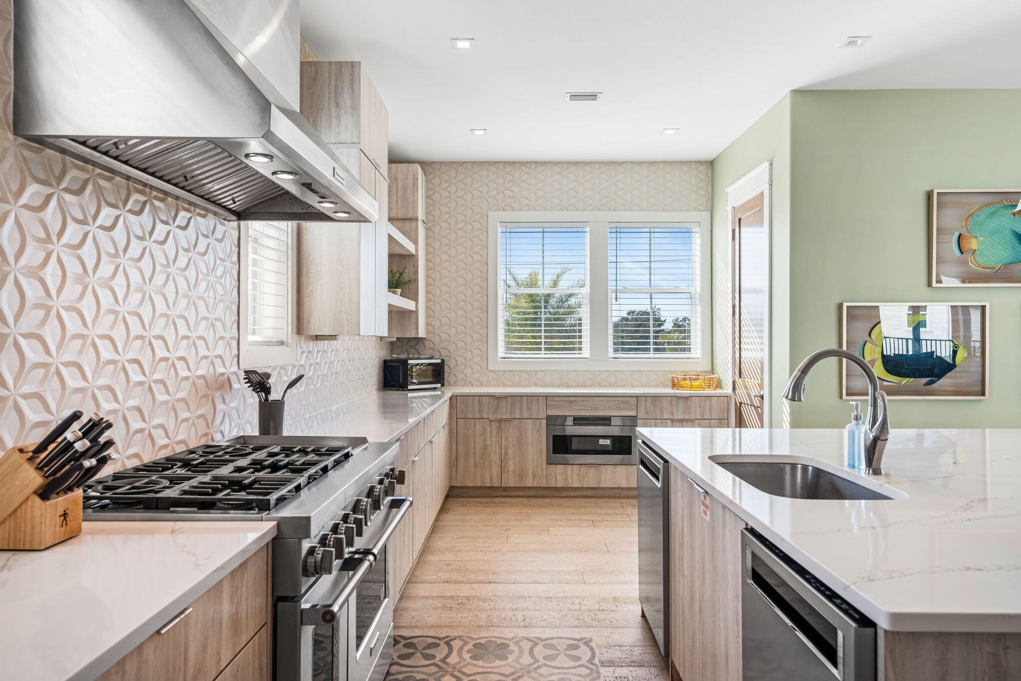 393 County Hwy - Residential