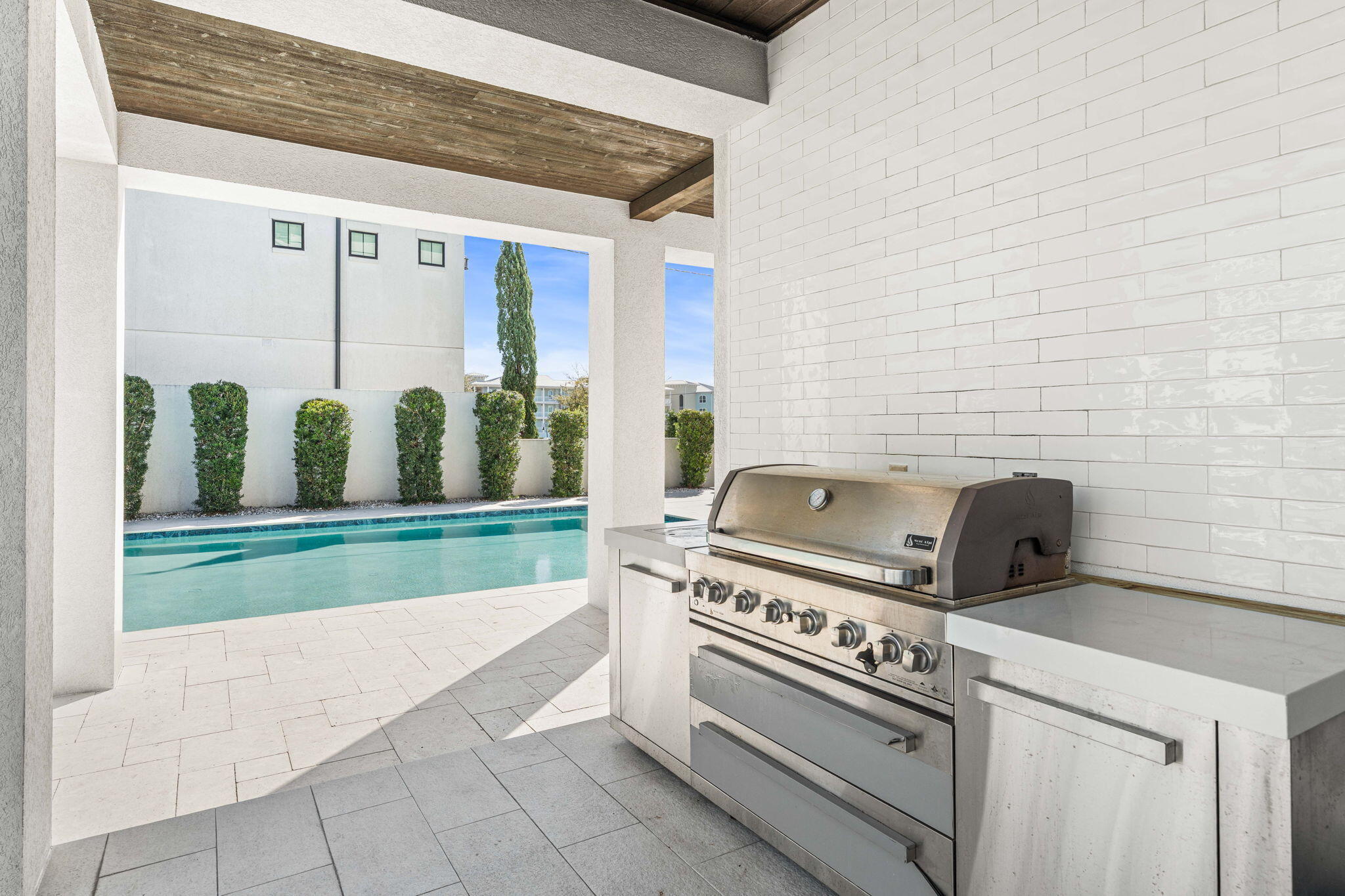 393 County Hwy - Residential