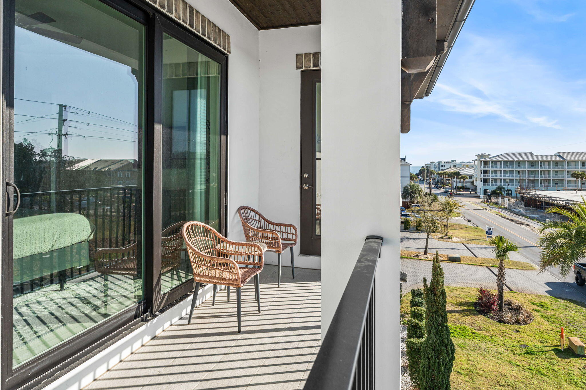 393 County Hwy - Residential