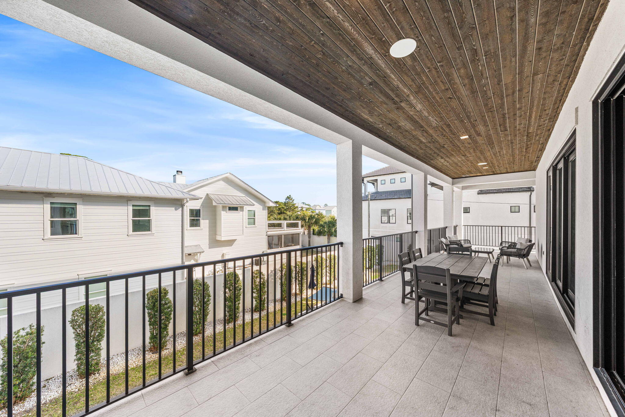 393 County Hwy - Residential