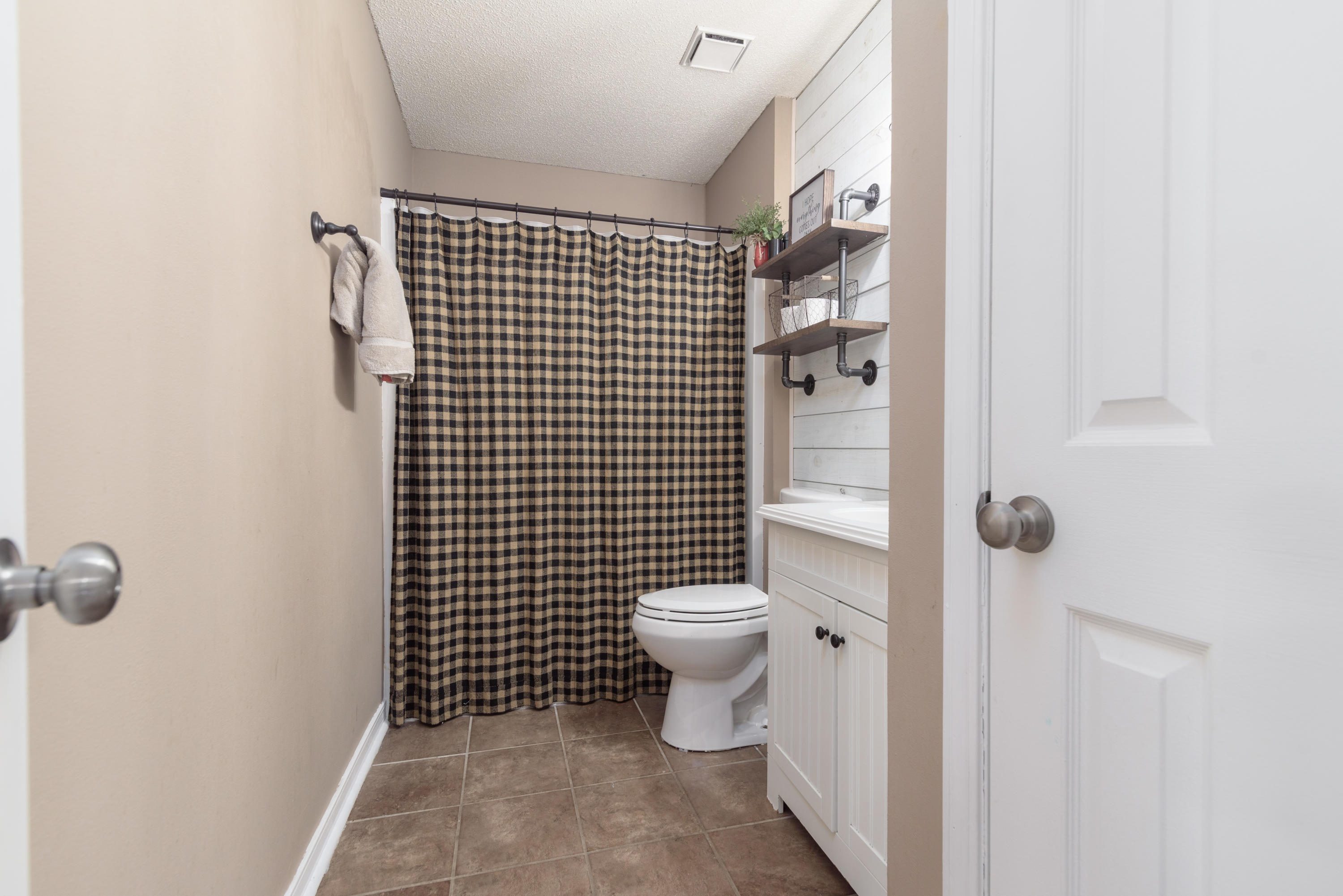 COUNTRYVIEW ESTATES - Residential