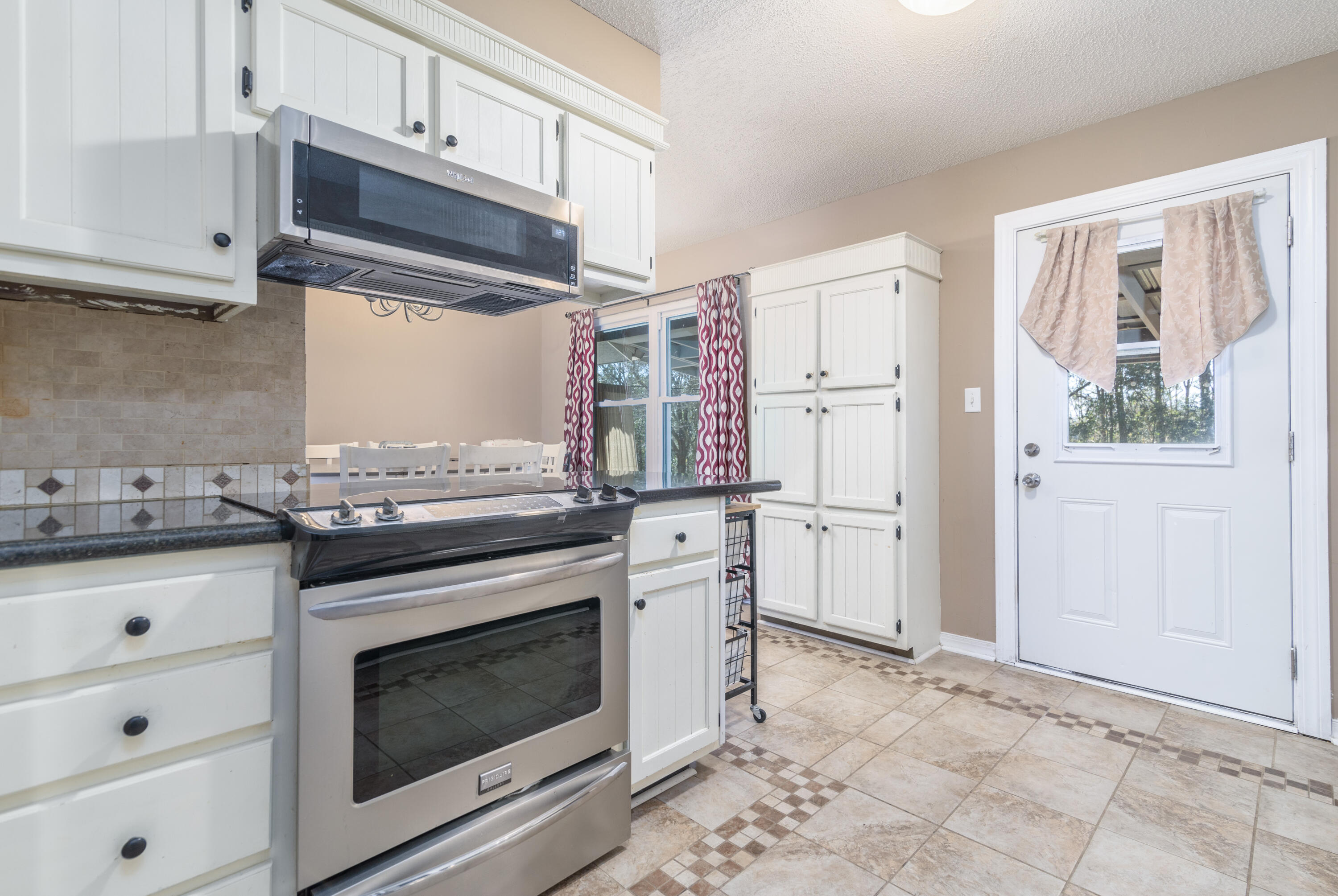 COUNTRYVIEW ESTATES - Residential