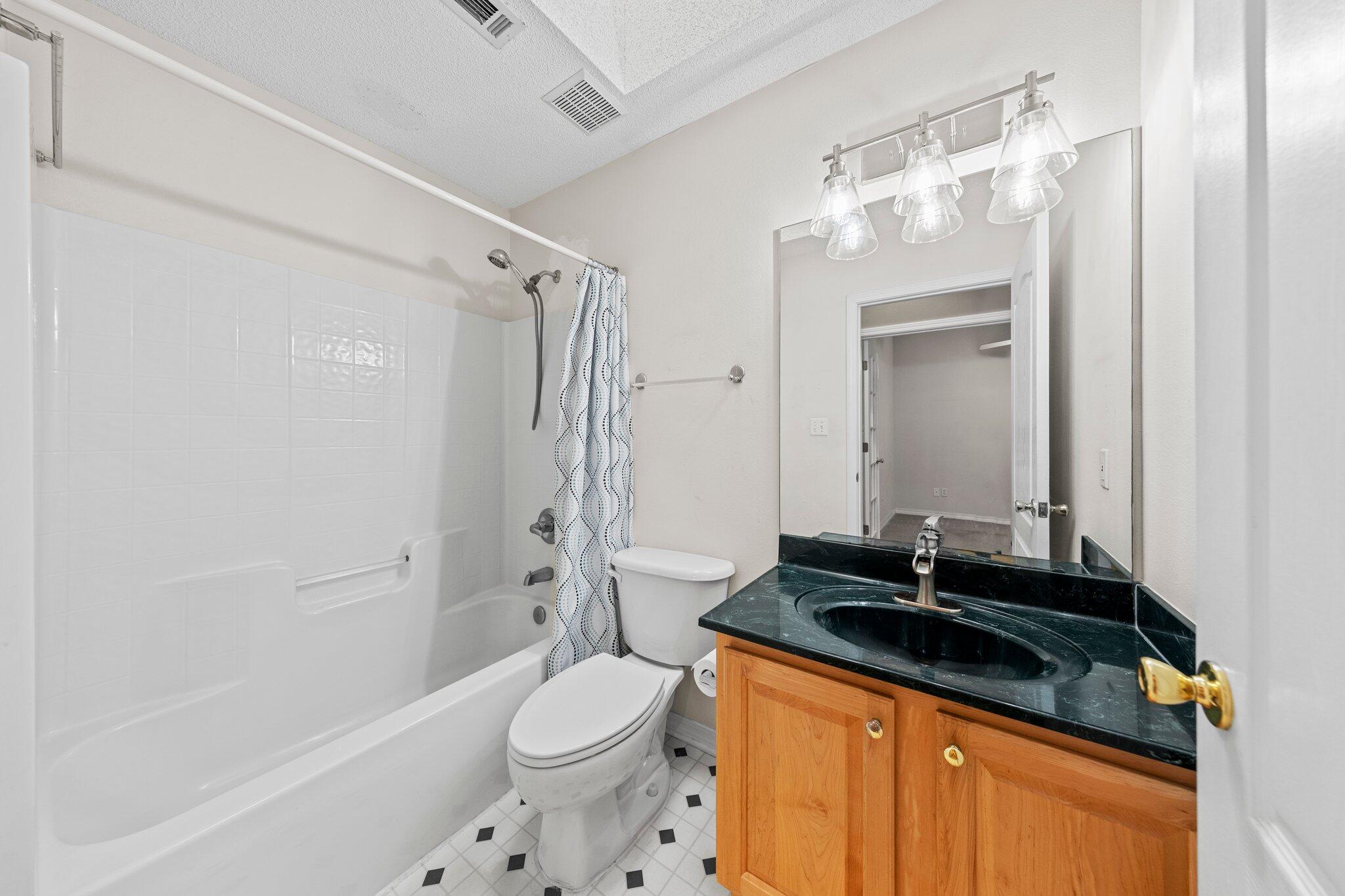 NORTH RIDGE CREEK S/D 2ND ADDN - Residential