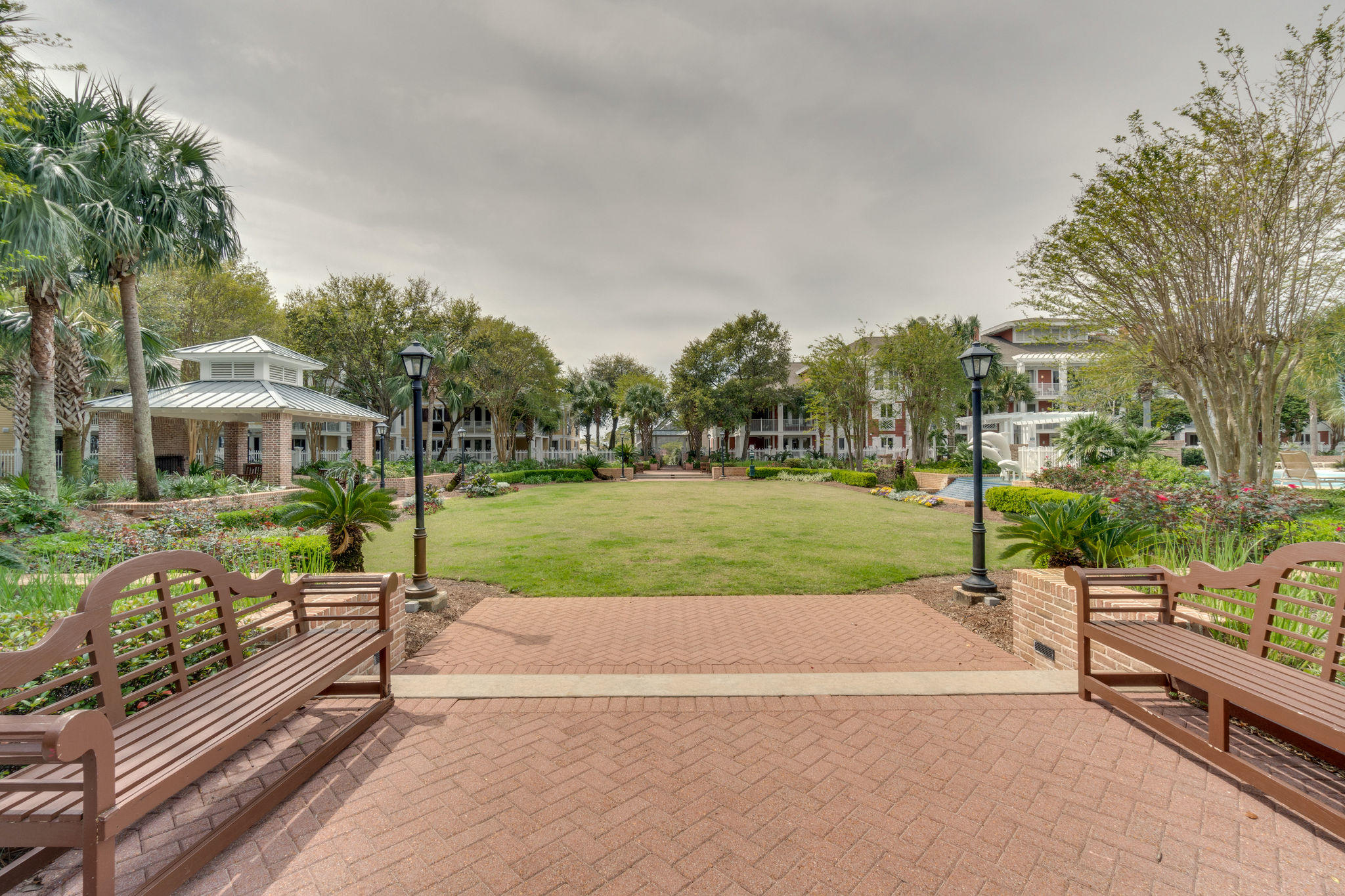 PILOT HOUSE - Residential