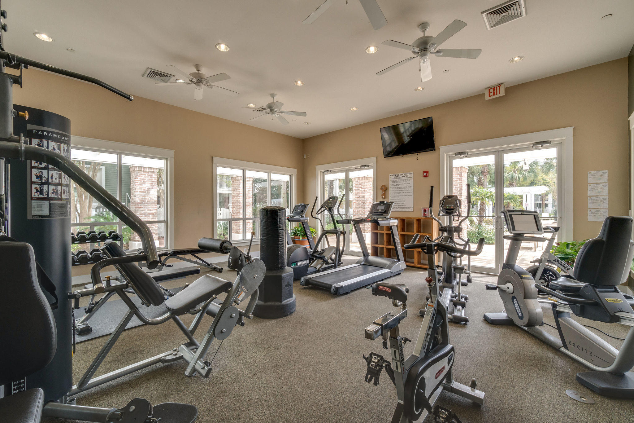 PILOT HOUSE - Residential