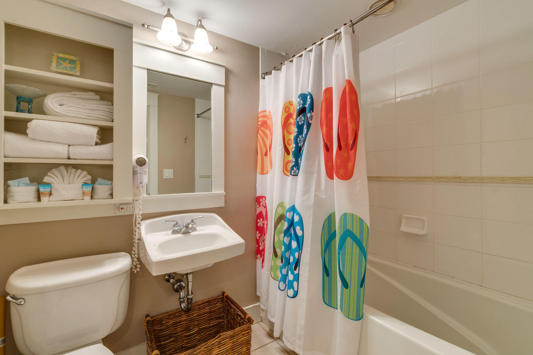 PILOT HOUSE - Residential