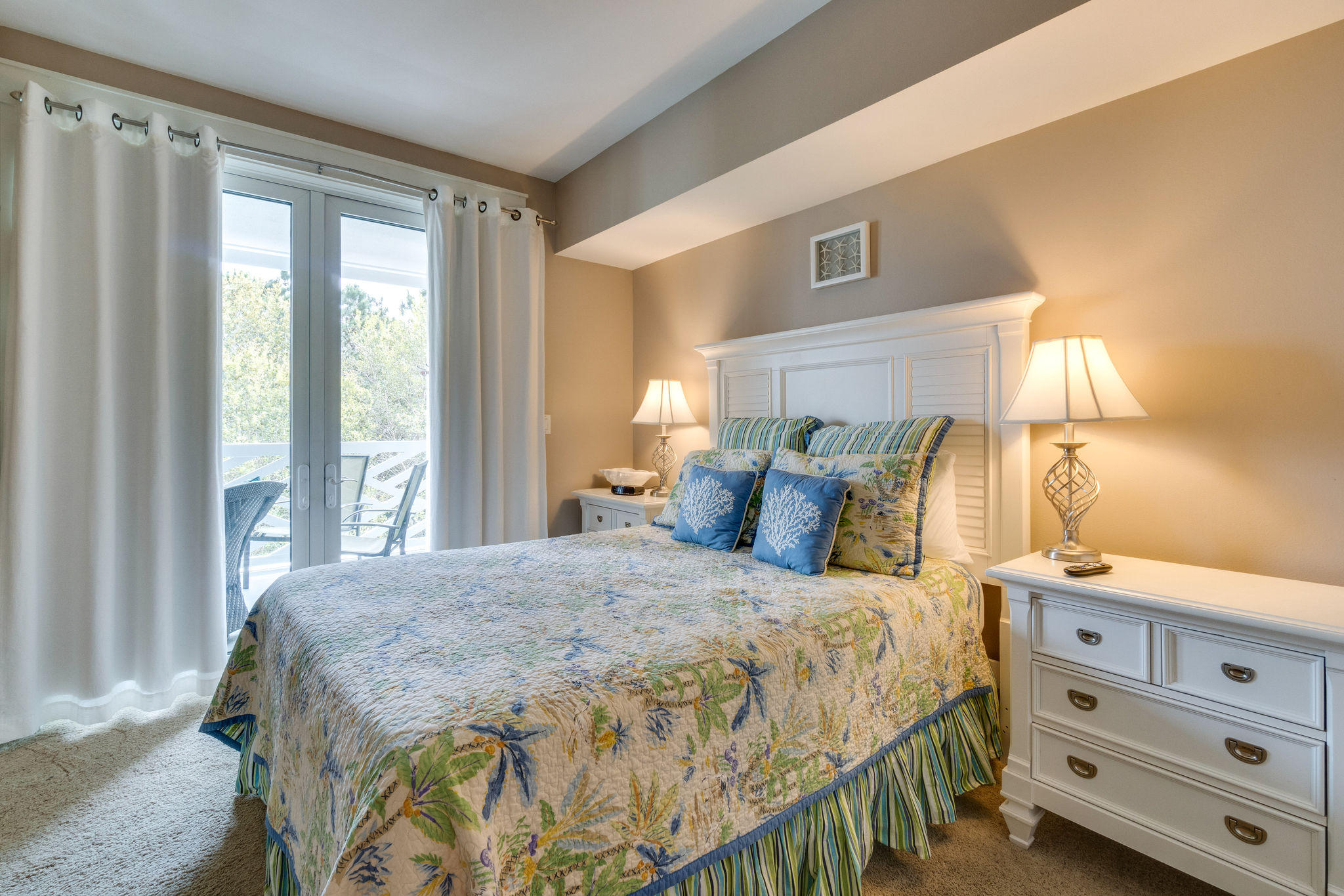 PILOT HOUSE - Residential