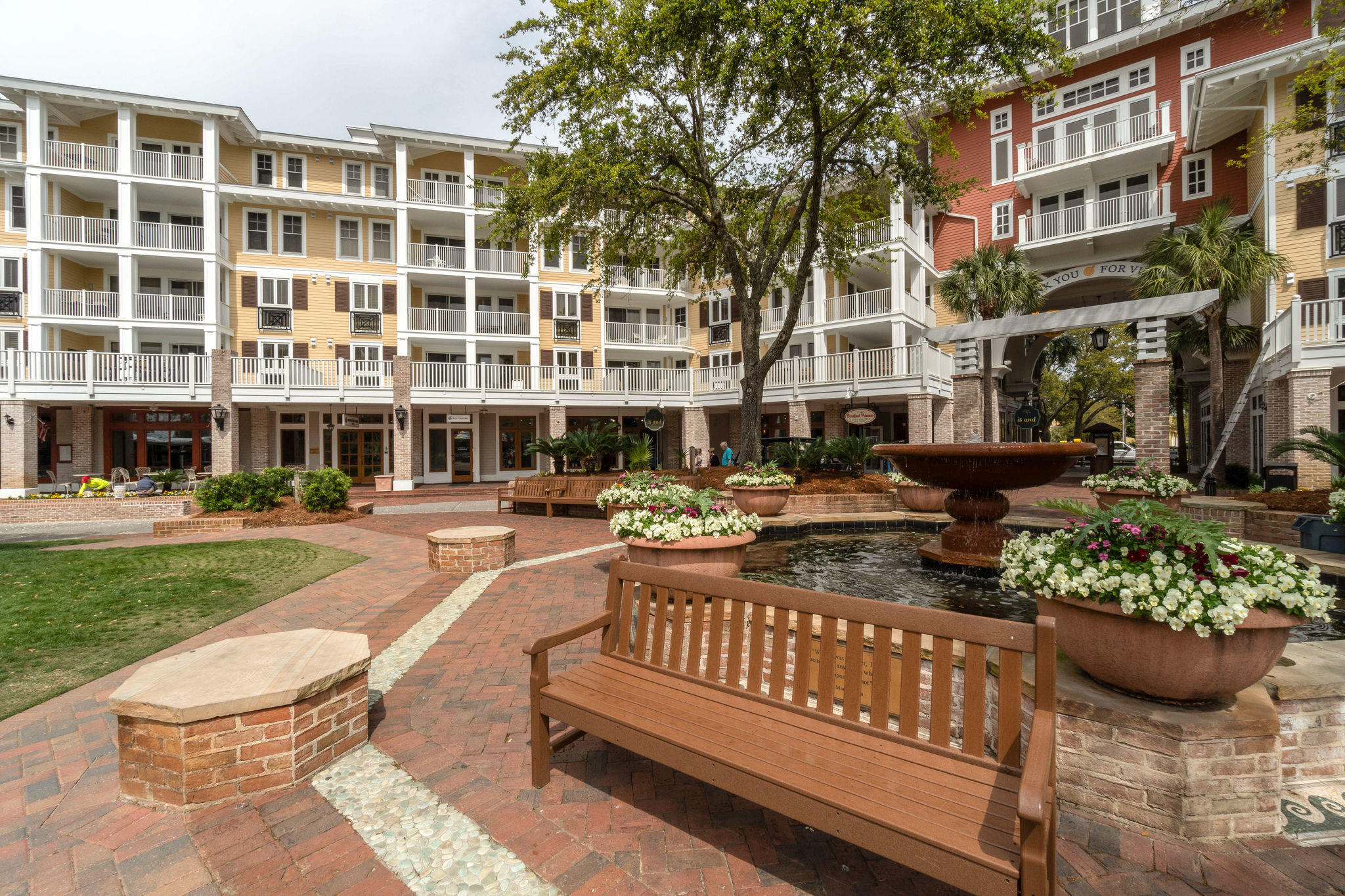 PILOT HOUSE - Residential