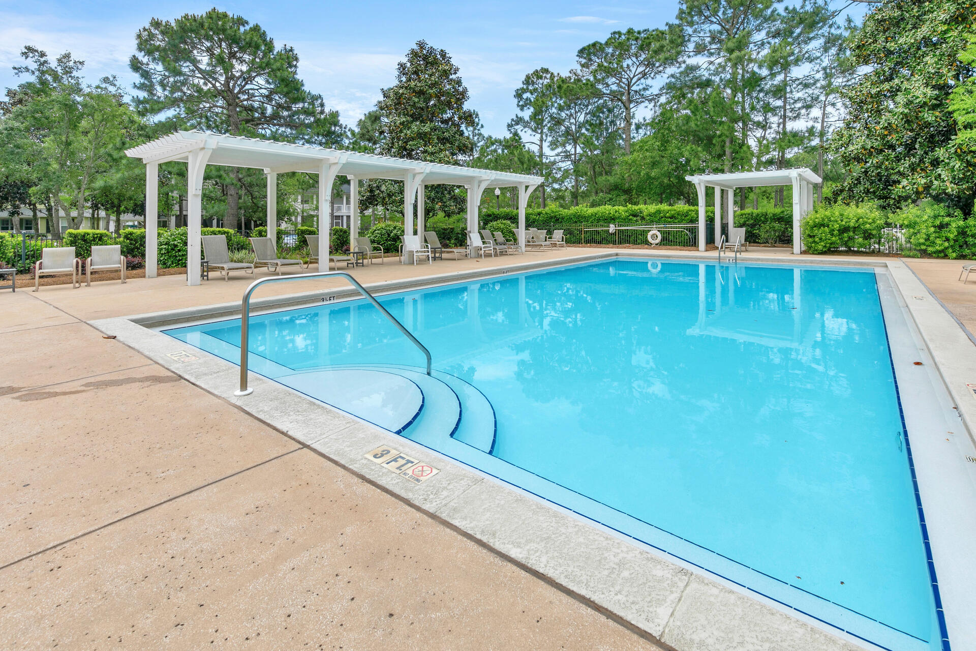 LAUREL GROVE PH III - Residential
