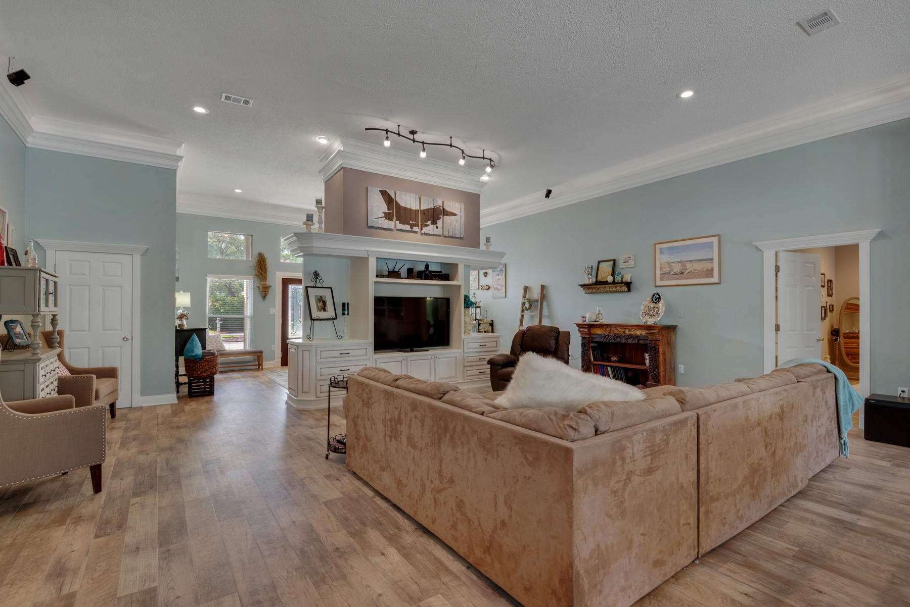 SOUTHWIND PH 5 - Residential