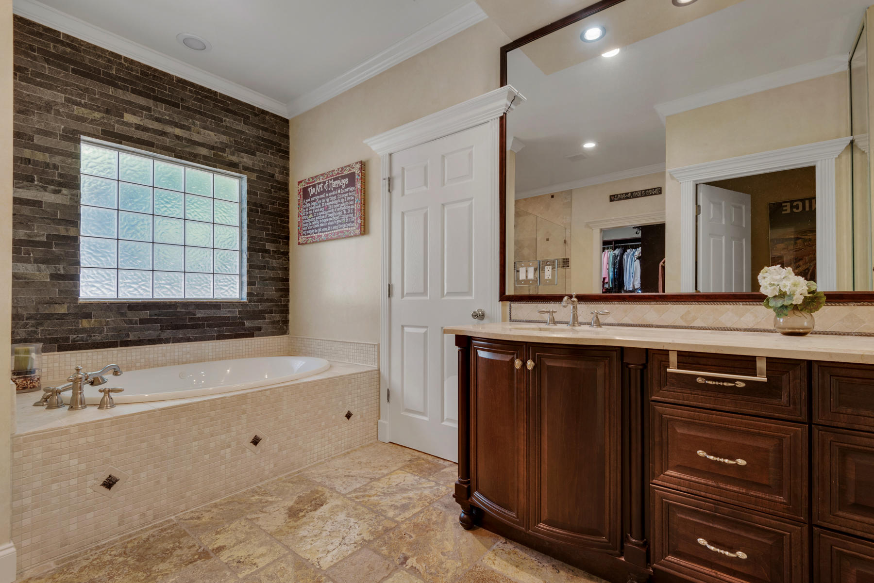 SOUTHWIND PH 5 - Residential