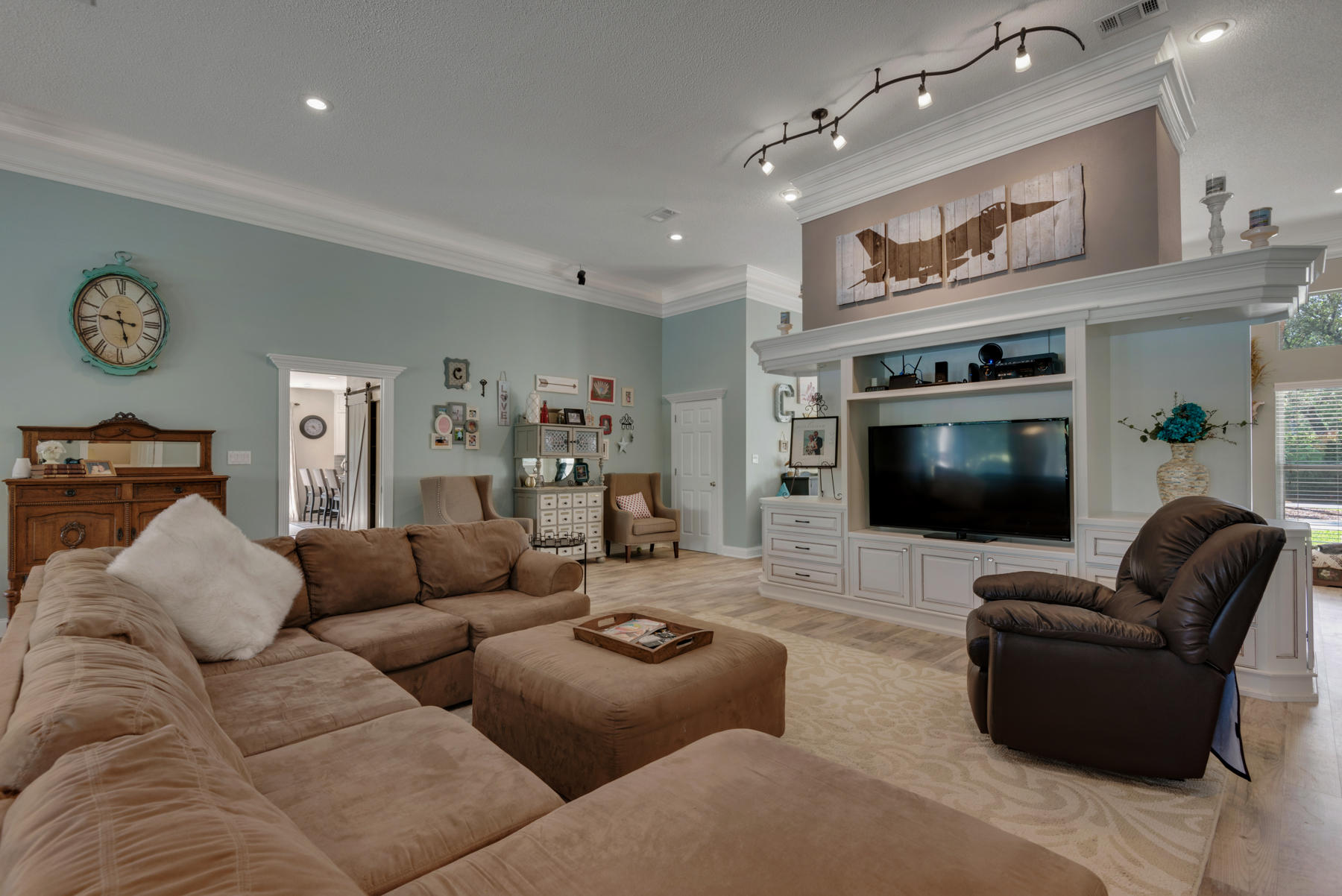 SOUTHWIND PH 5 - Residential