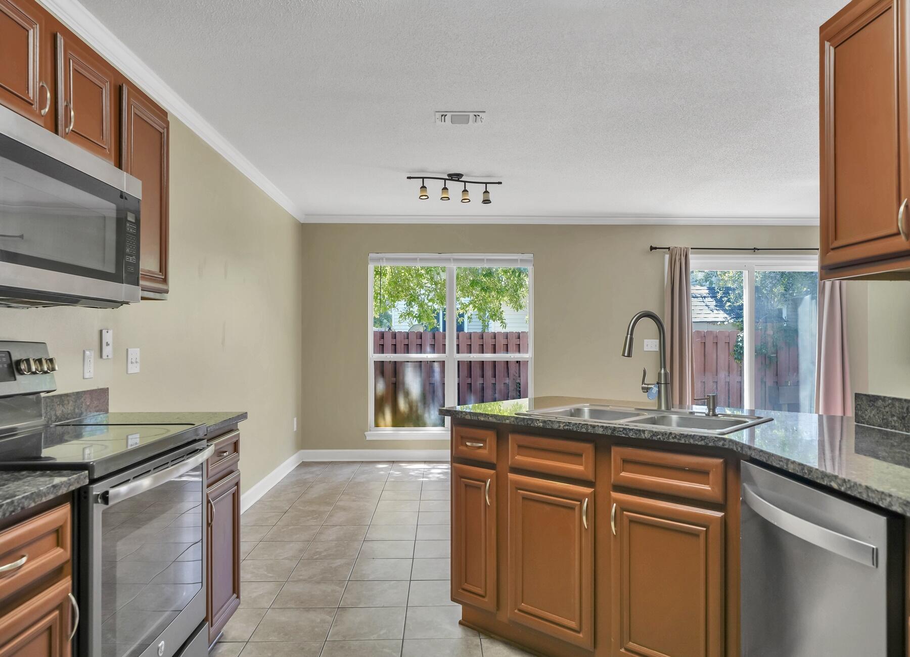 SUMMERWOOD S/D - Residential Lease