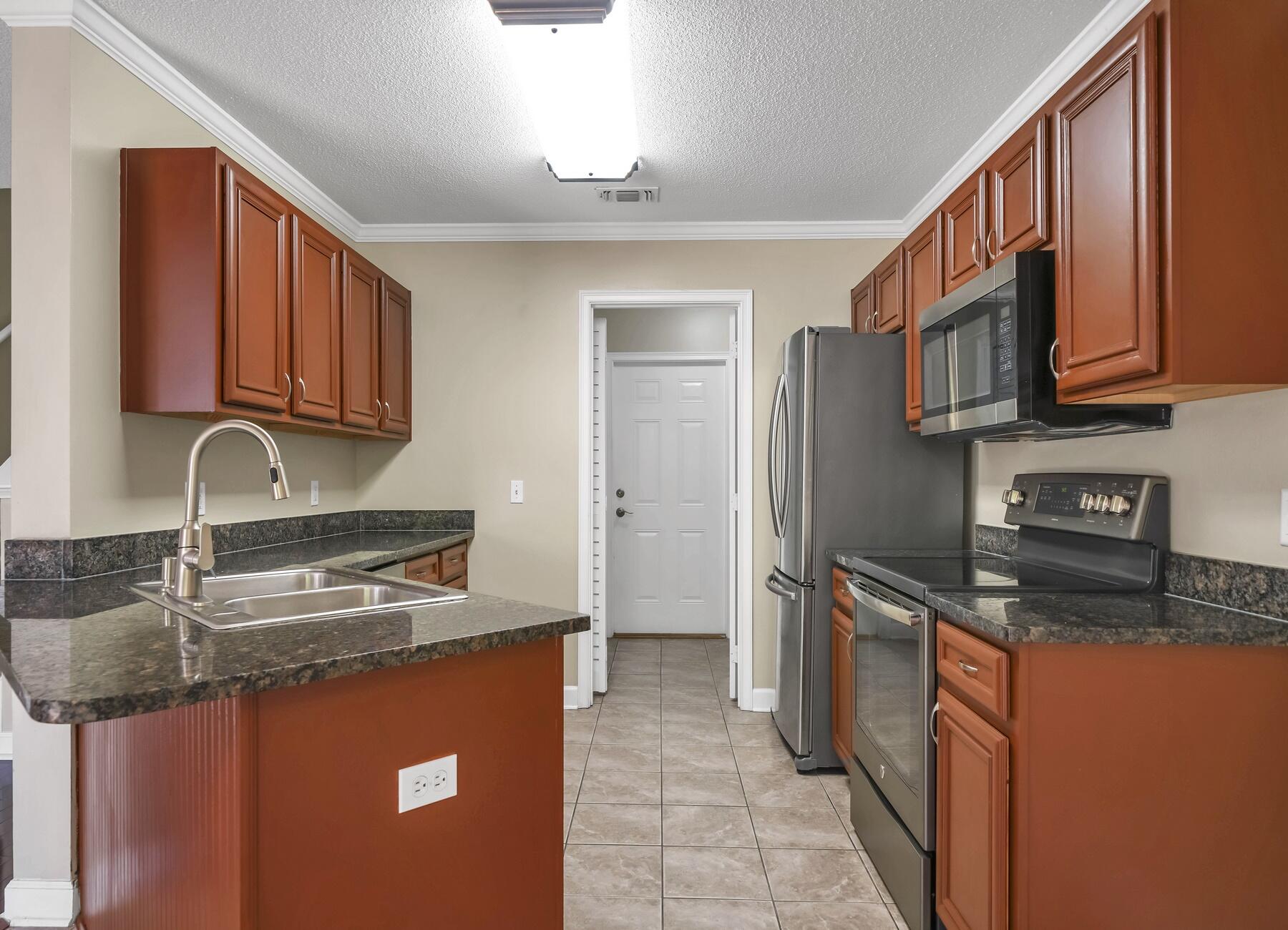 SUMMERWOOD S/D - Residential Lease