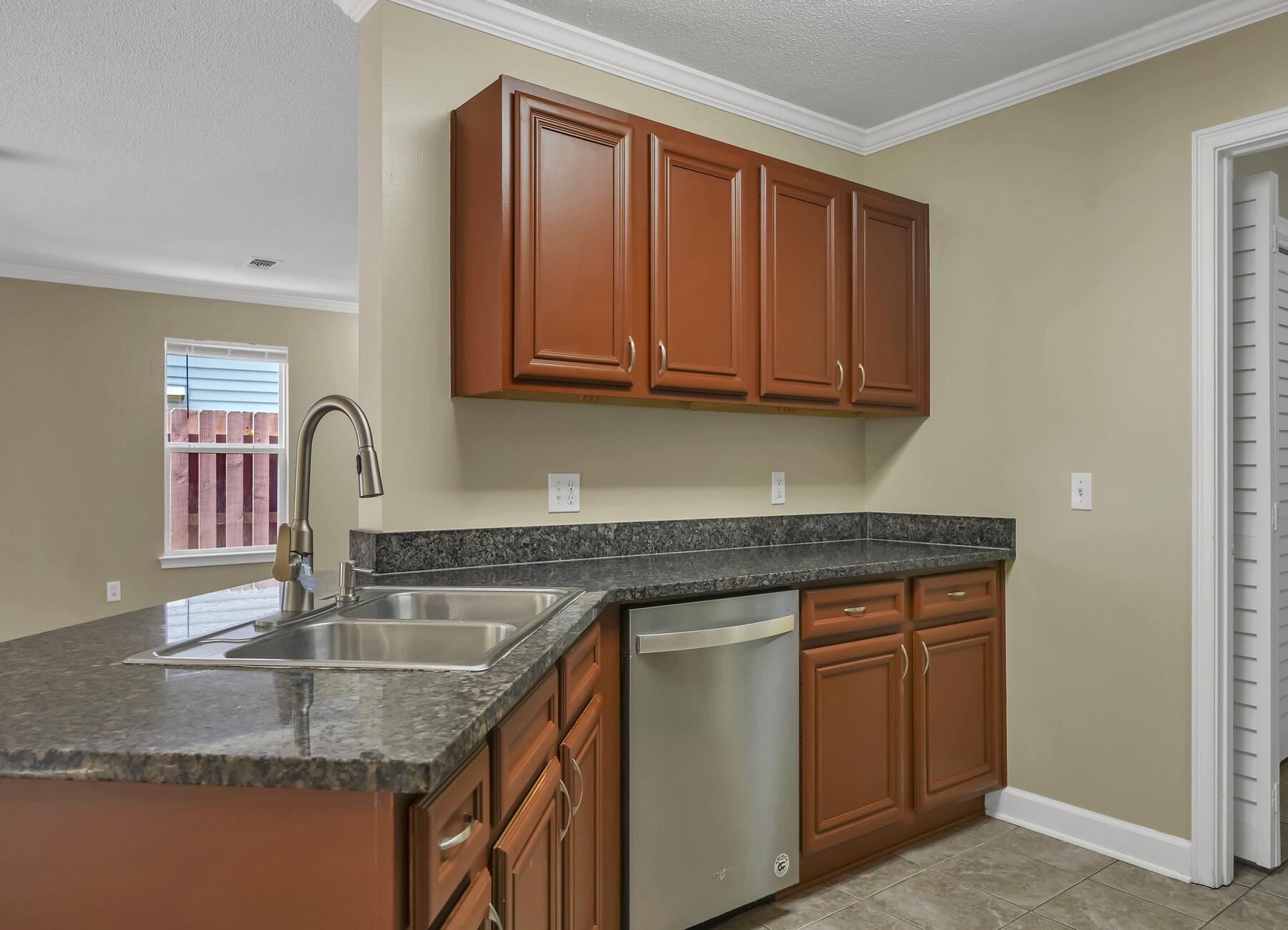 SUMMERWOOD S/D - Residential Lease