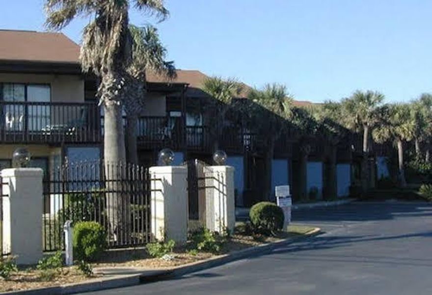 Beautiful updated end unit with crown molding. New full bath with shower in MB, custom tile shower and updated vanity in main bath. Kitchen updated with white cupboards, quartz countertop, 2 led light fixtures new stove and microwave in 2018. New full size w/d in 2019, new vinyl flooring throughout upstairs, all new toilets. Popcorn ceiling mostly removed. 6 panels of glass were replaced, all 3 doors upstairs are new. 2 baths have pocket doors. Newer furniture, smart tv's, and paint throughout.