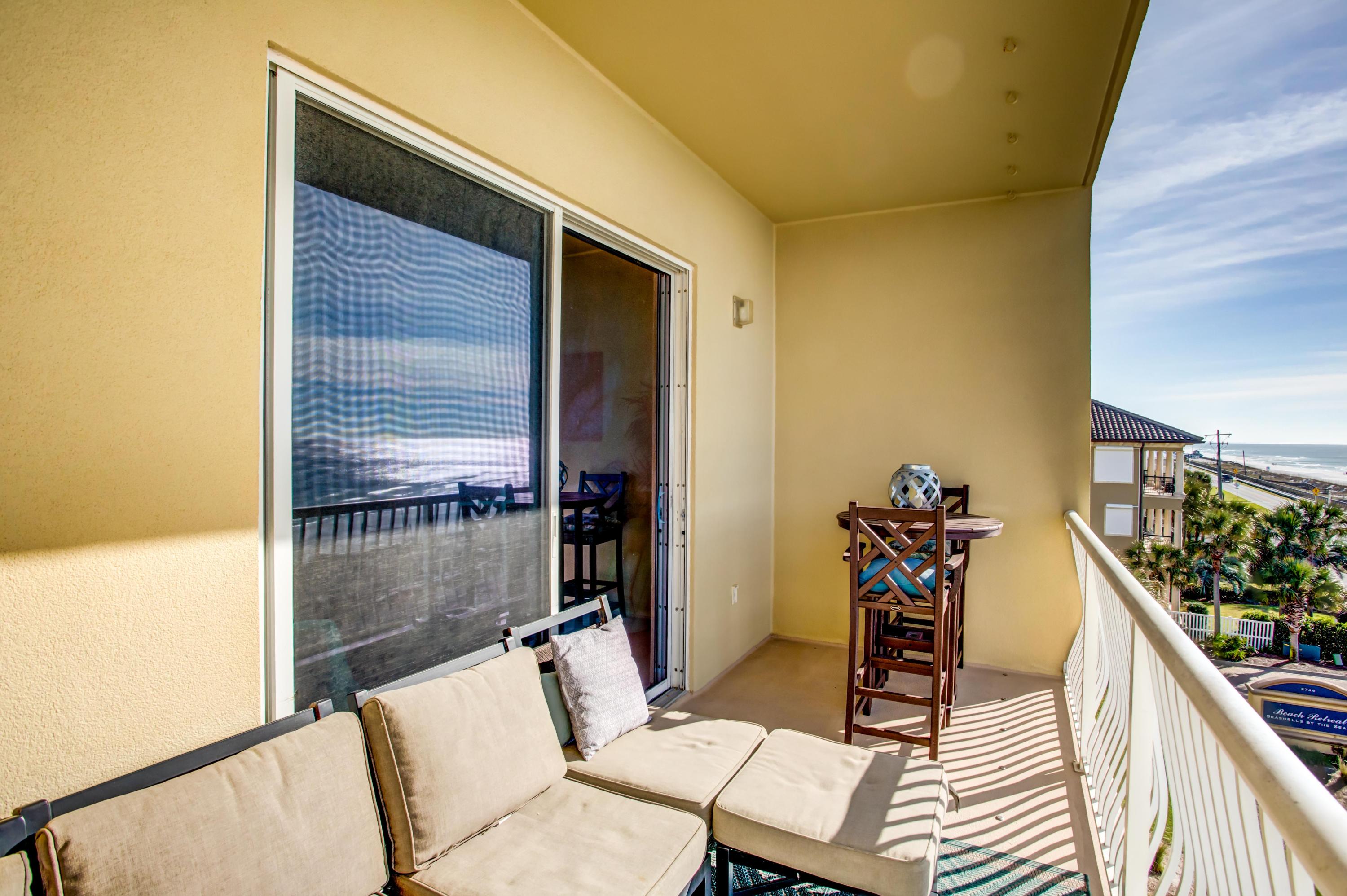 BEACH RETREAT - Residential