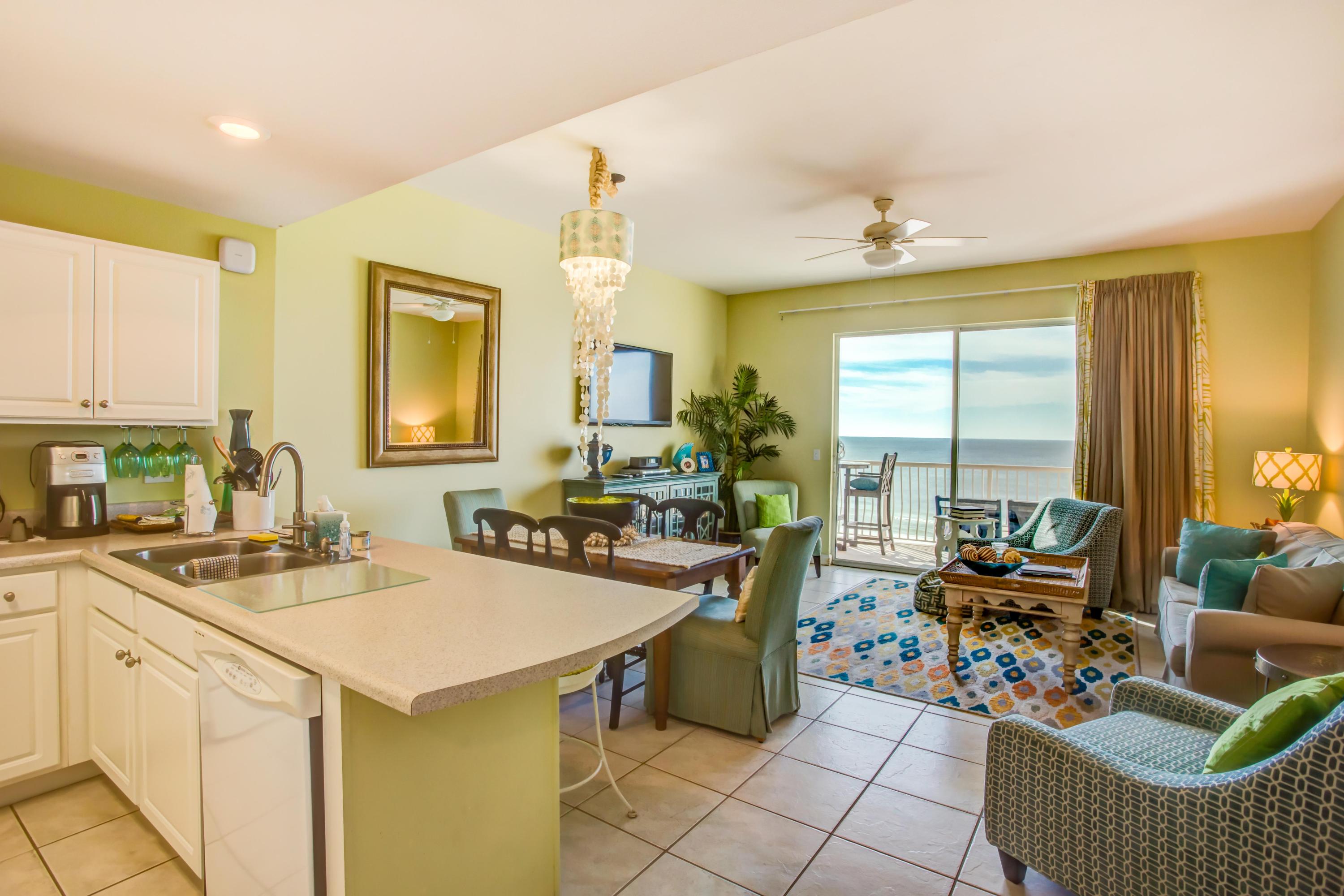 BEACH RETREAT - Residential