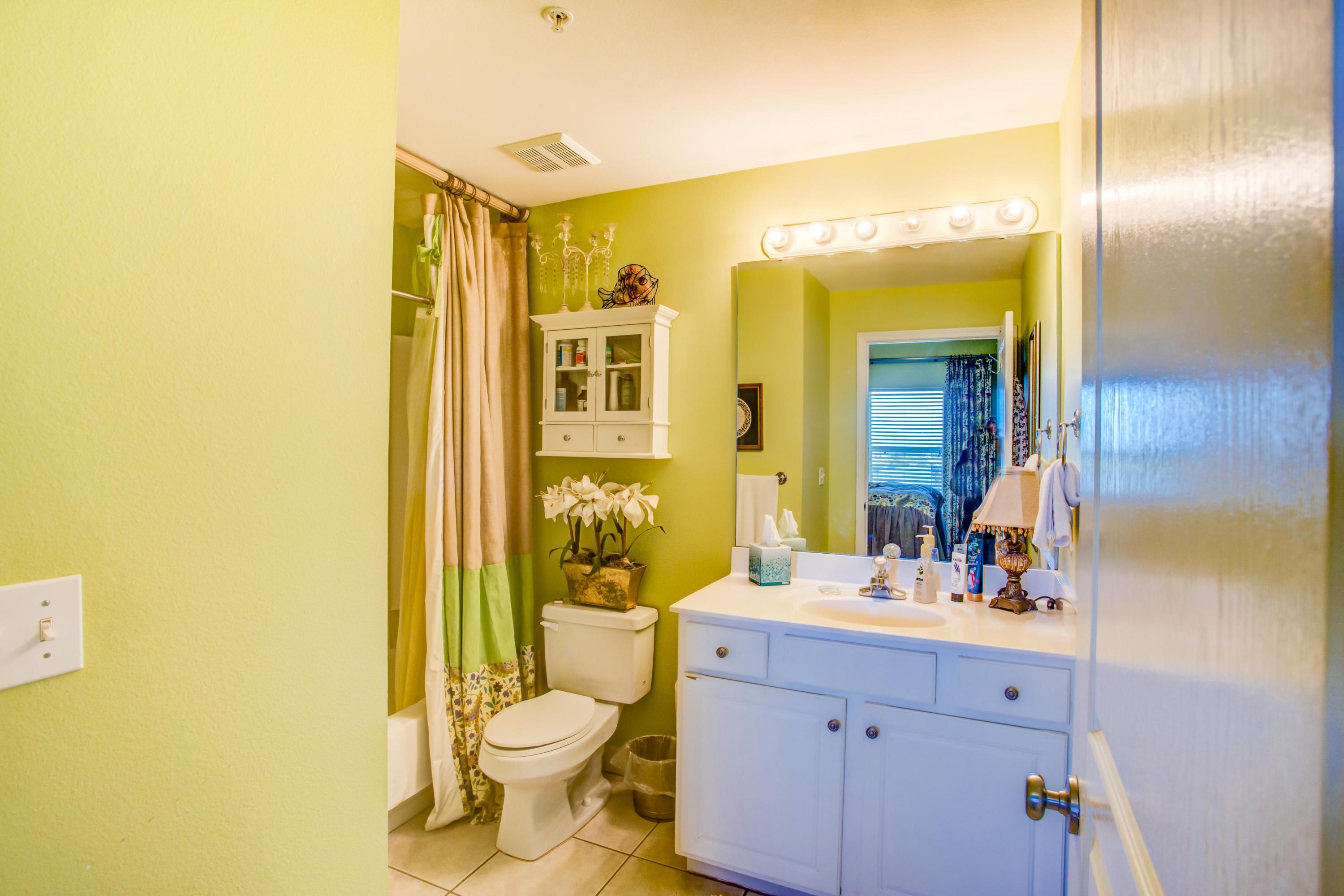 BEACH RETREAT - Residential