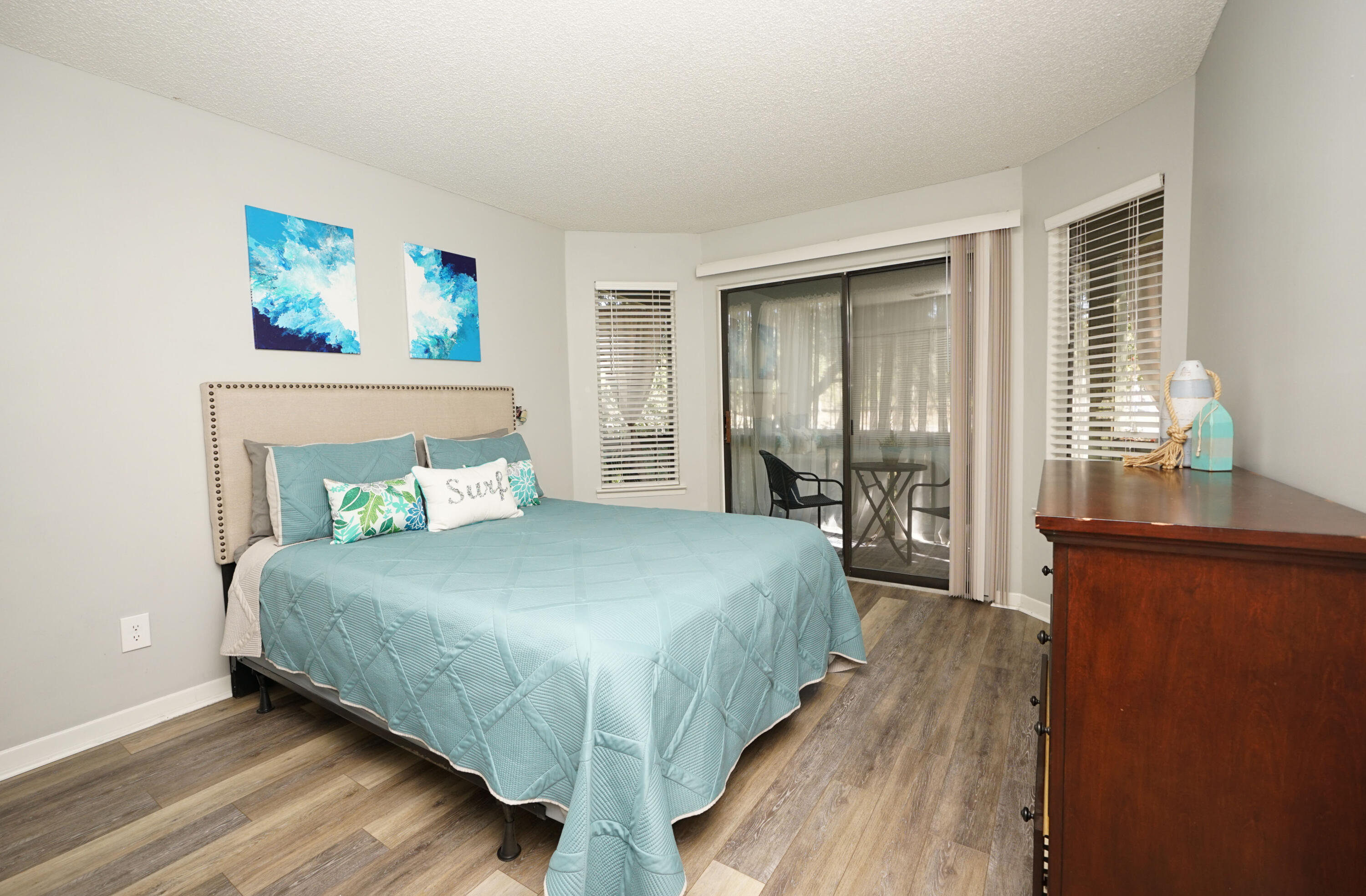 GARDEN OAKS CONDO - Residential Lease