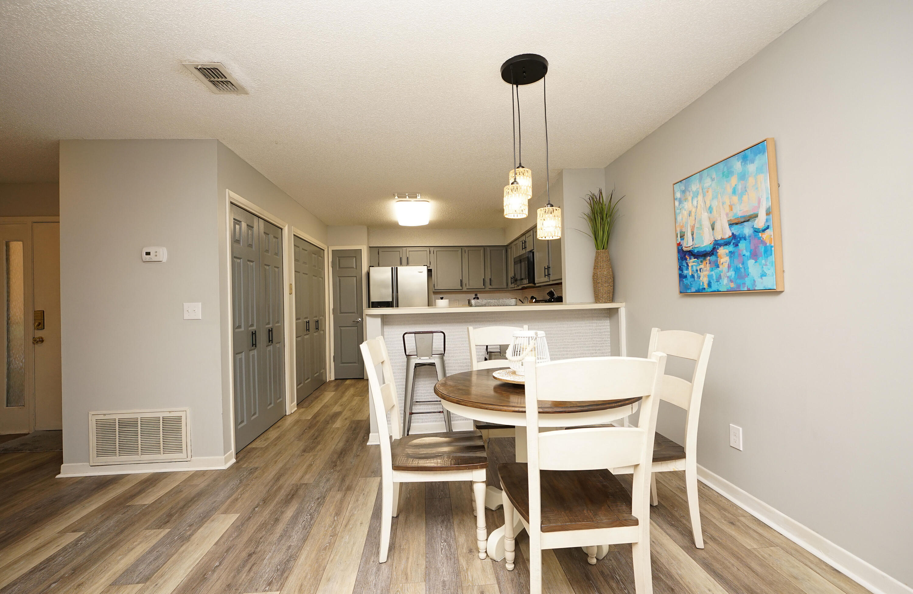 GARDEN OAKS CONDO - Residential Lease