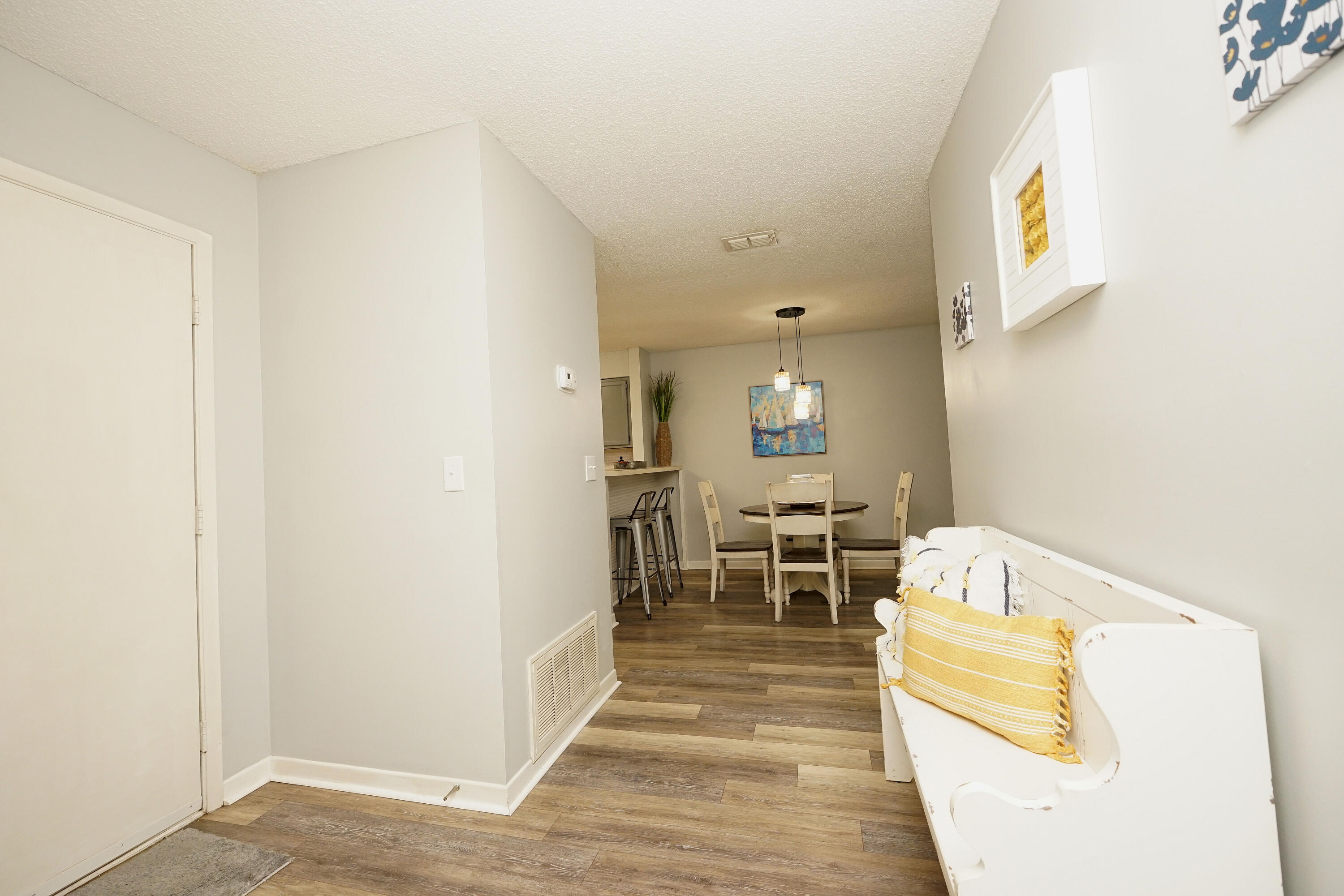 GARDEN OAKS CONDO - Residential Lease