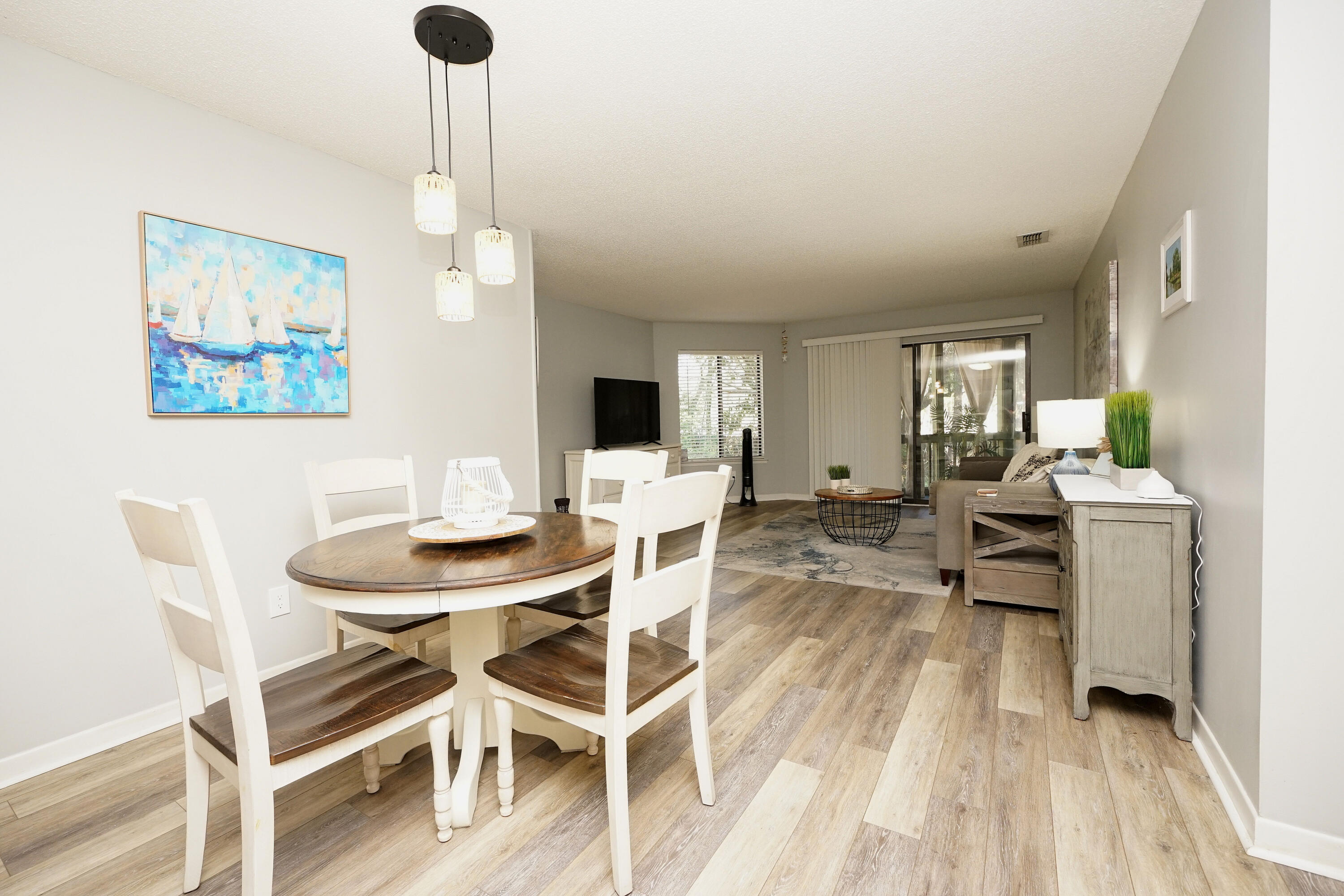 GARDEN OAKS CONDO - Residential Lease