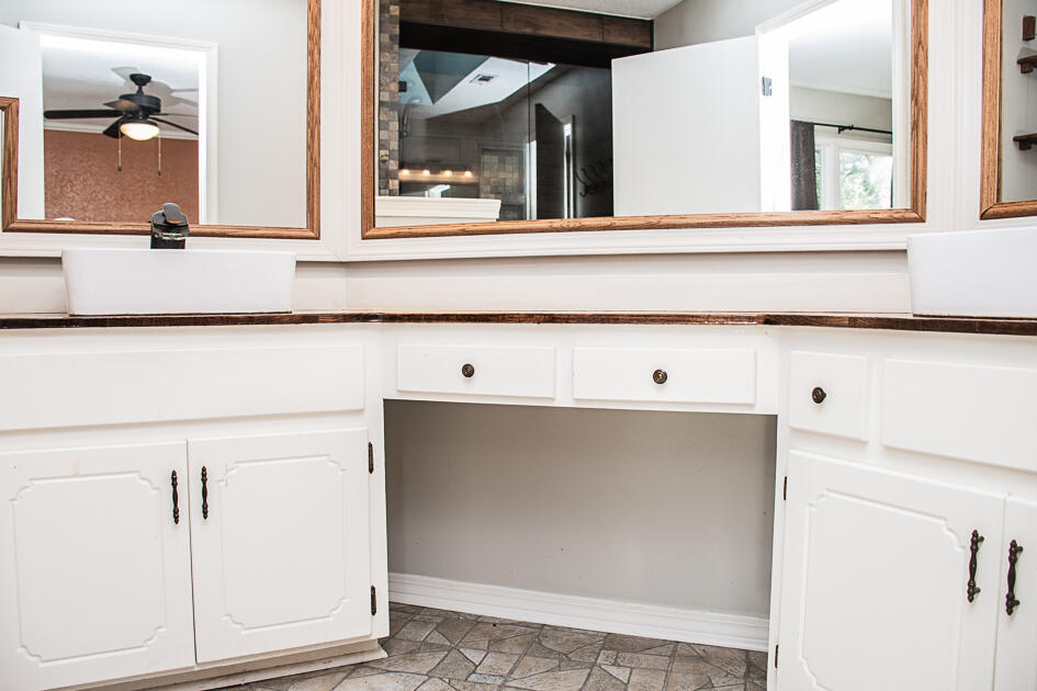 PORT DIXIE - Residential Lease