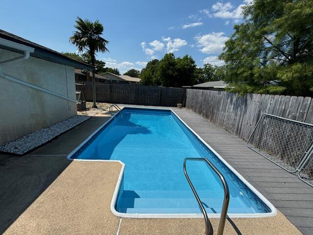 LAKE LORRAINE ESTATES - Residential Lease