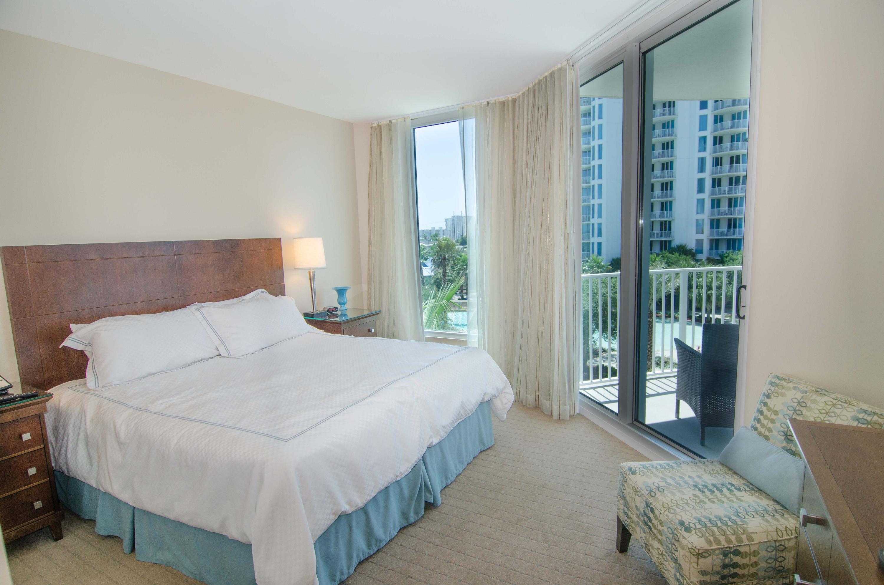 THE PALMS OF DESTIN - Residential