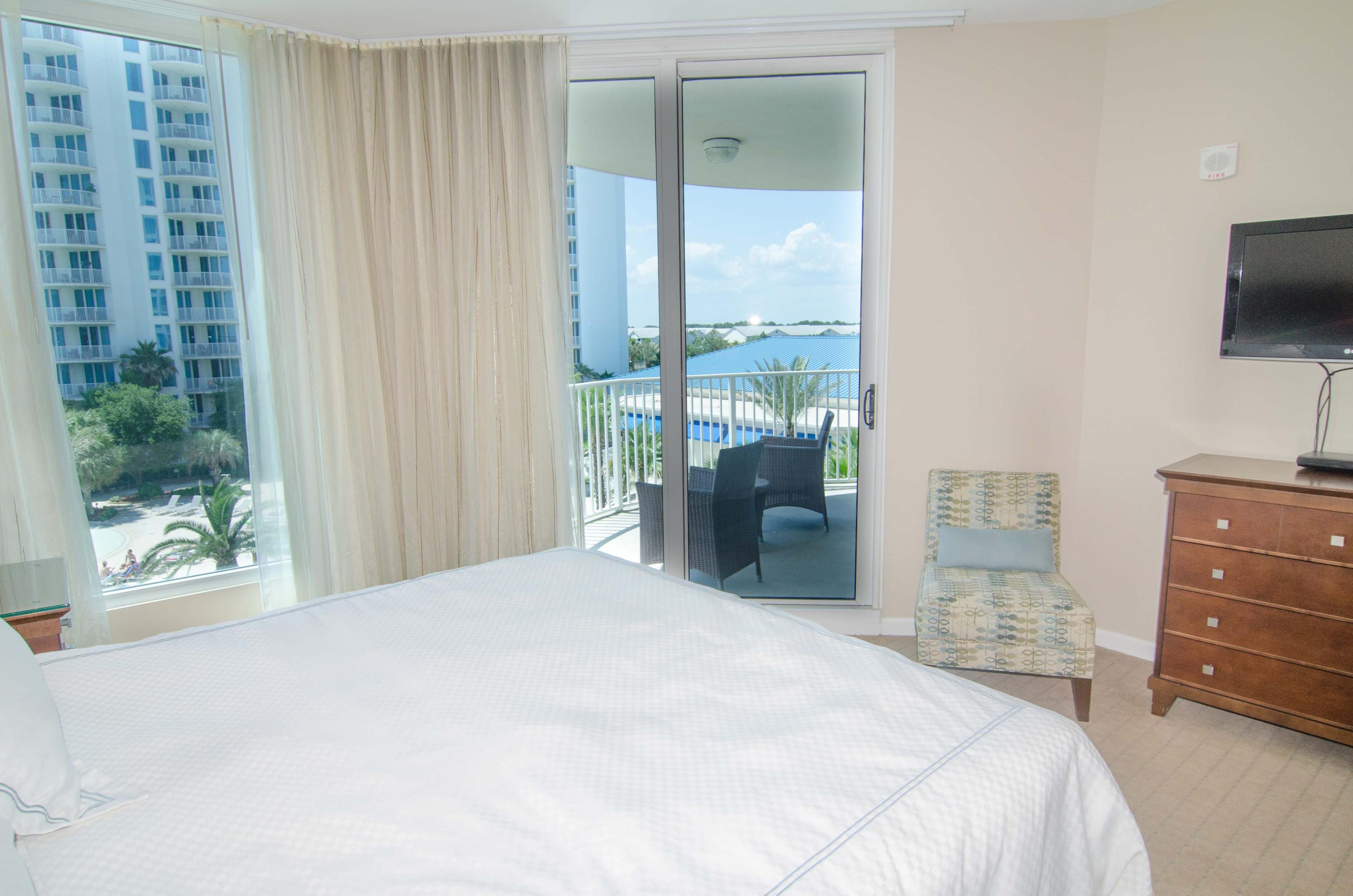 THE PALMS OF DESTIN - Residential