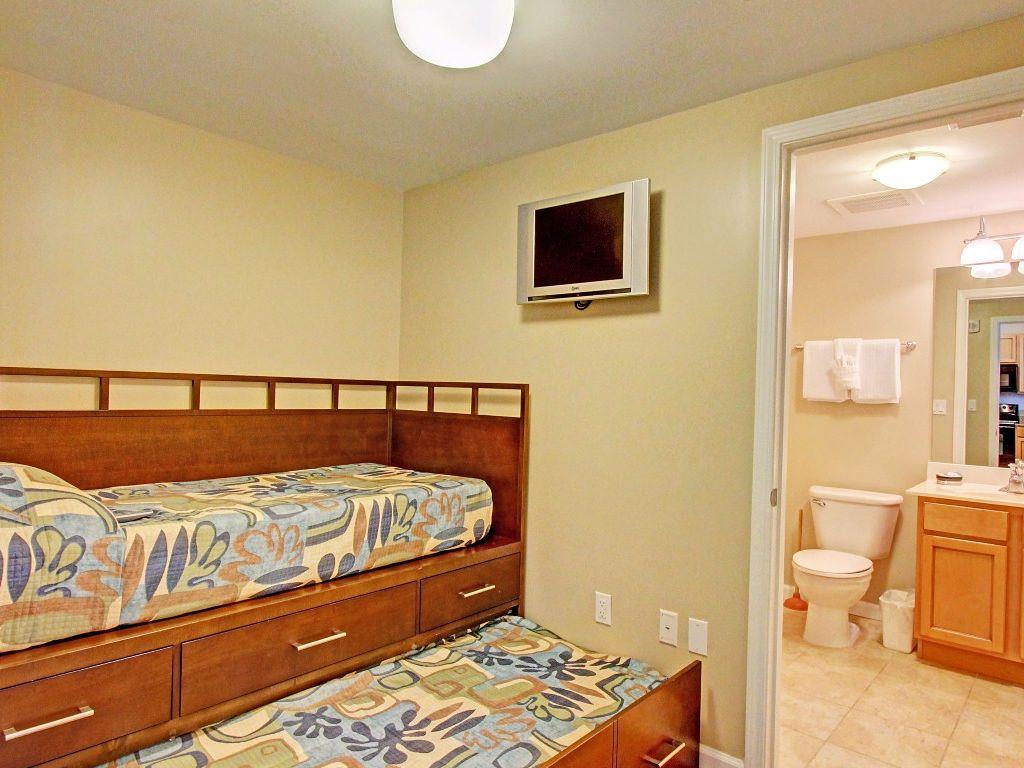 THE PALMS OF DESTIN - Residential