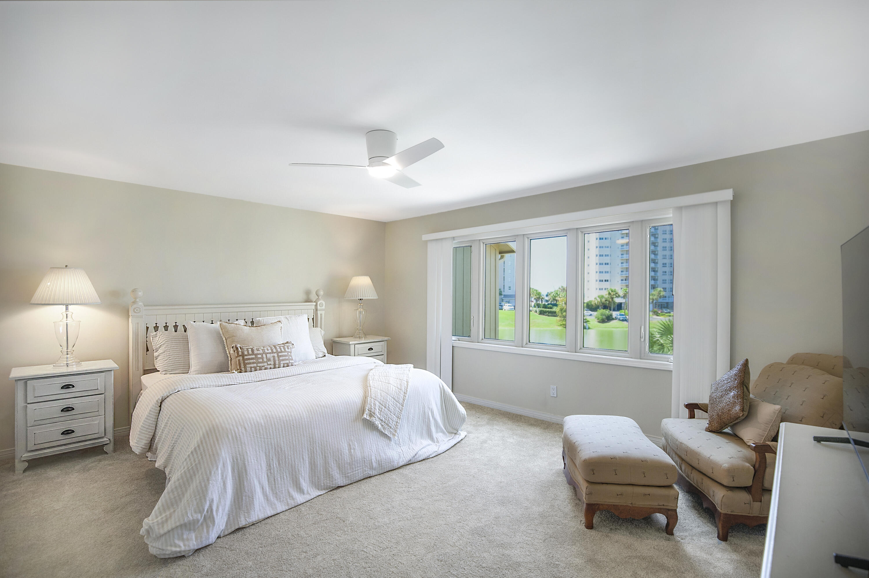 SEASCAPE CONDO PH 7 - Residential