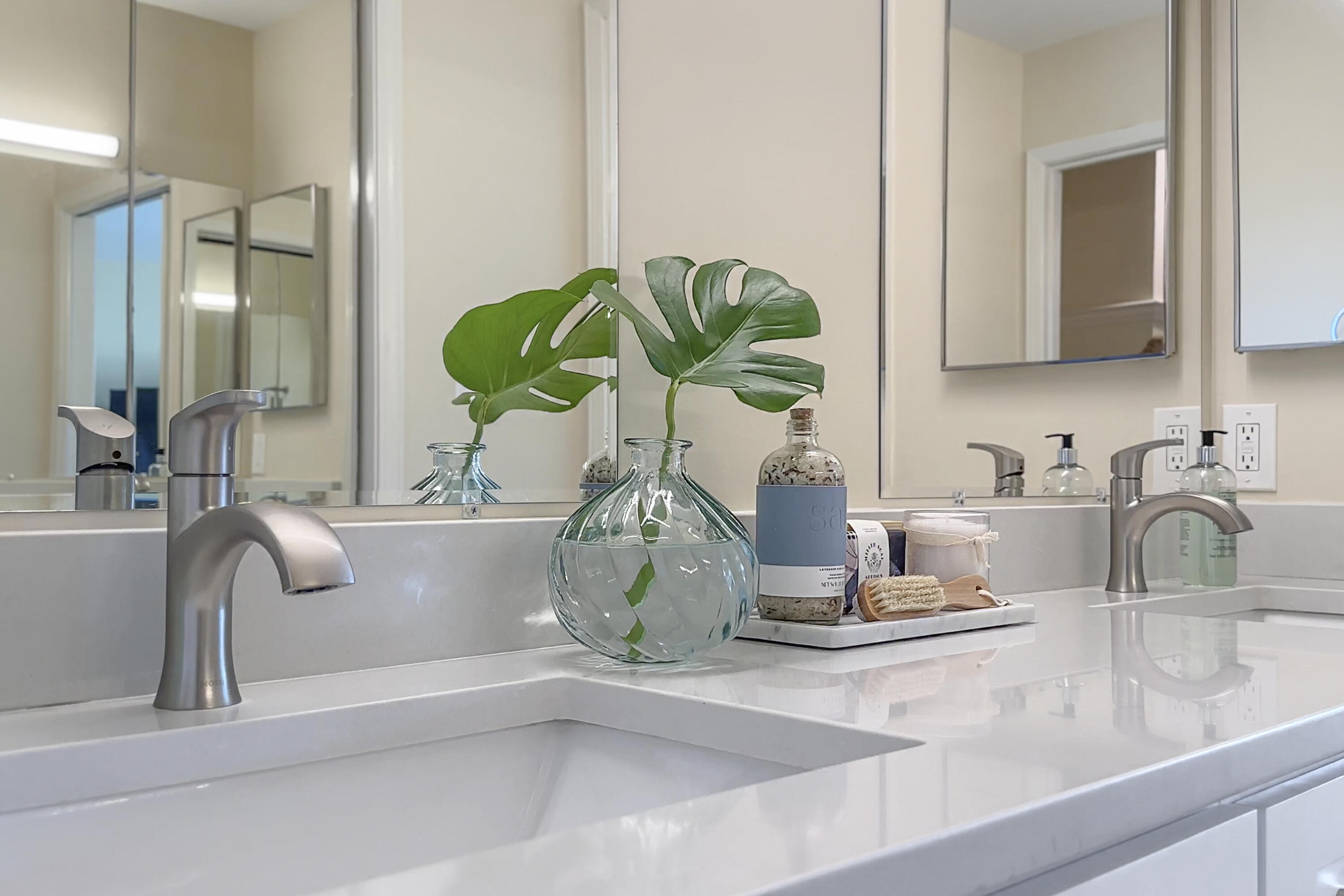 SEASCAPE CONDO PH 7 - Residential