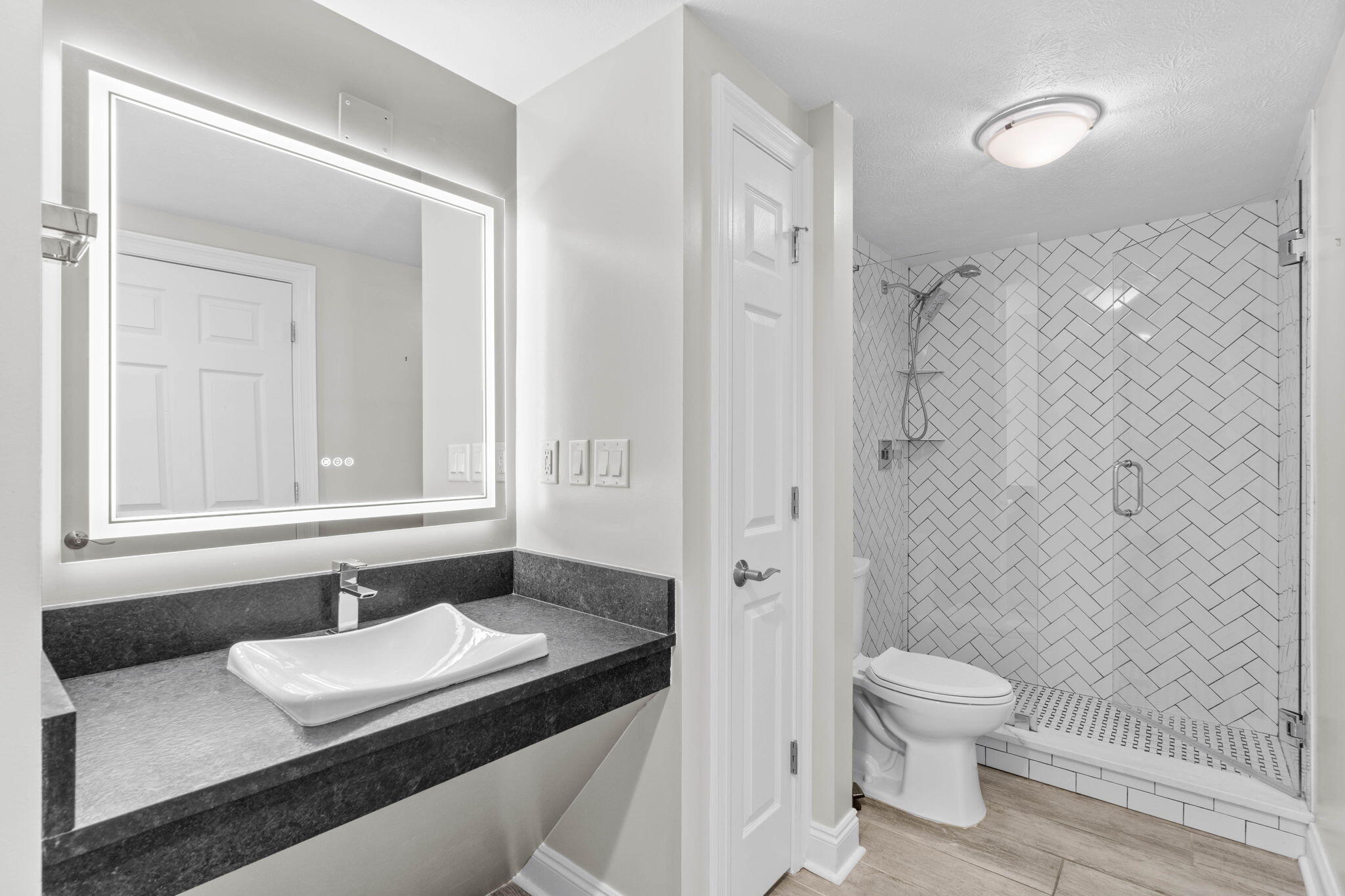 TREASURE ISLAND - Residential